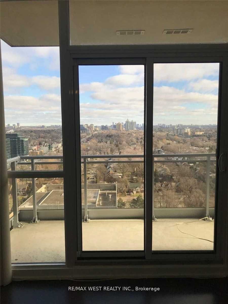 23 Sheppard Avenue E 2107 Property Photo 11