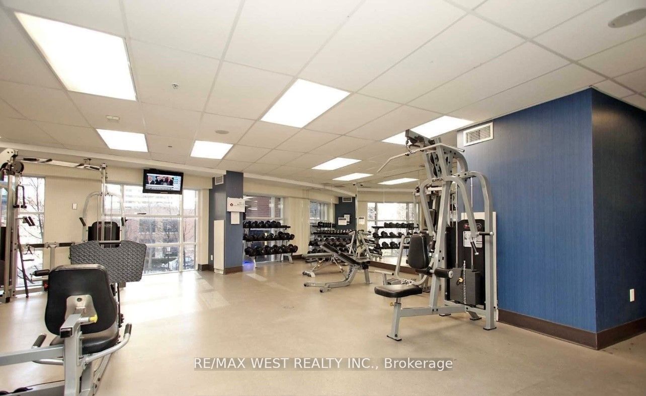 23 Sheppard Avenue E 2107 Property Photo 18