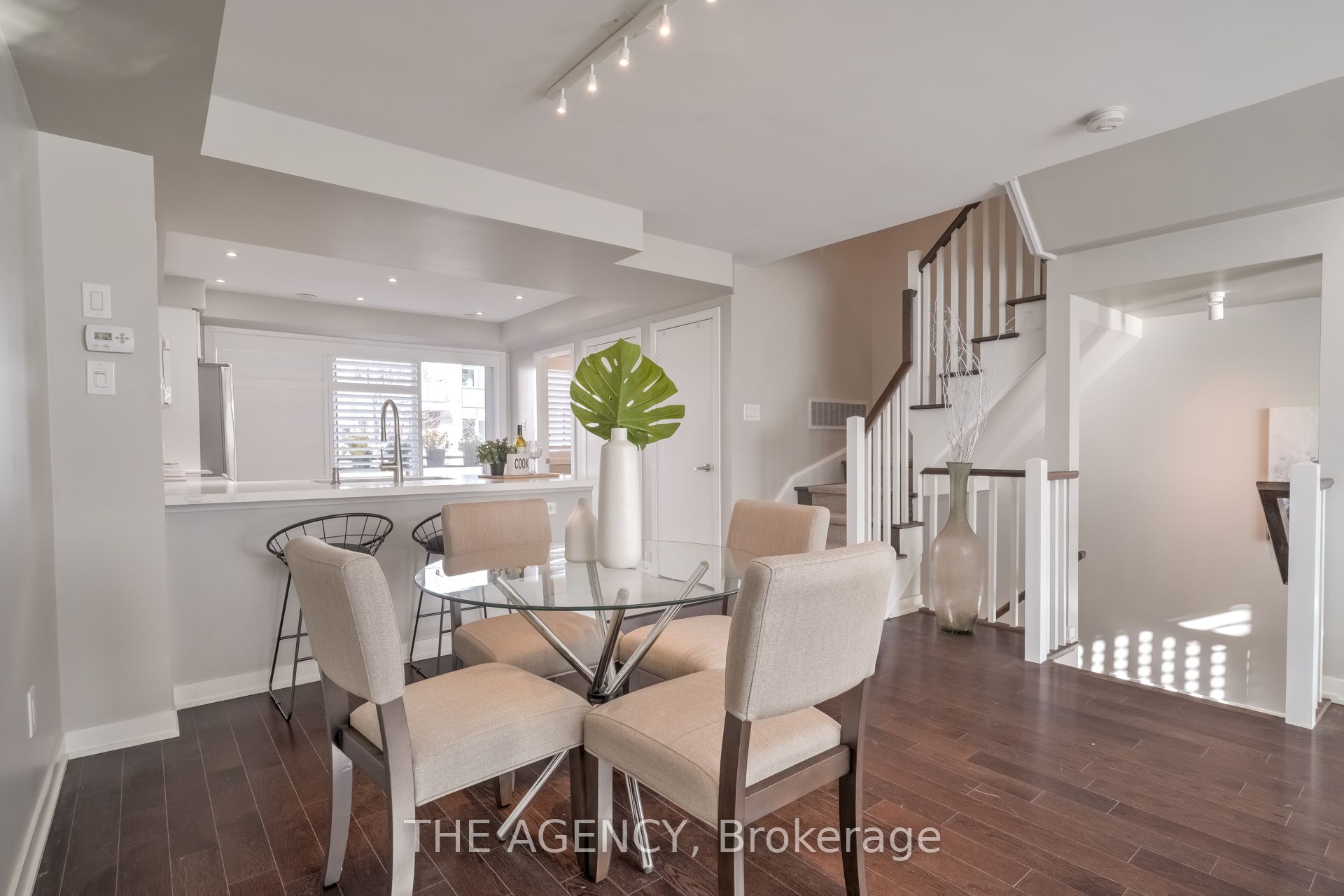 20 Cole Street Property Photo 3
