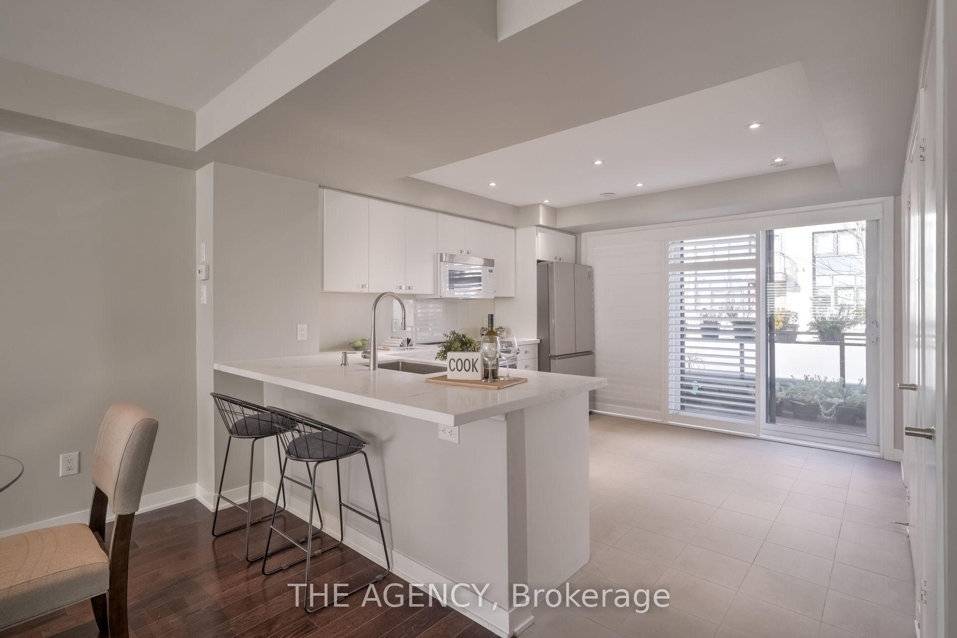 20 Cole Street Property Photo 8
