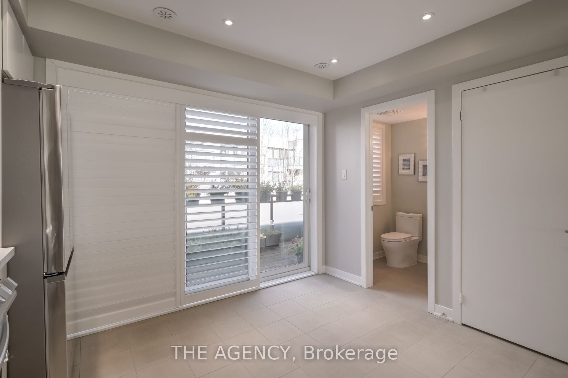 20 Cole Street Property Photo 10