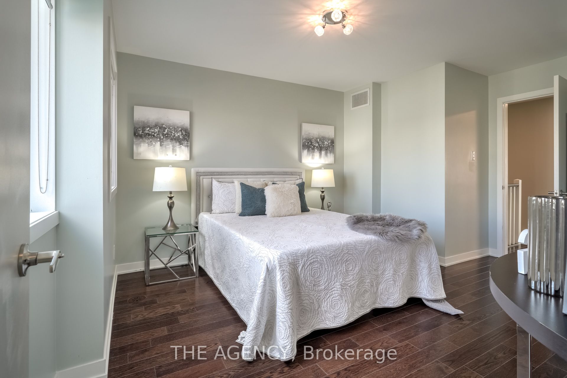 20 Cole Street Property Photo 17