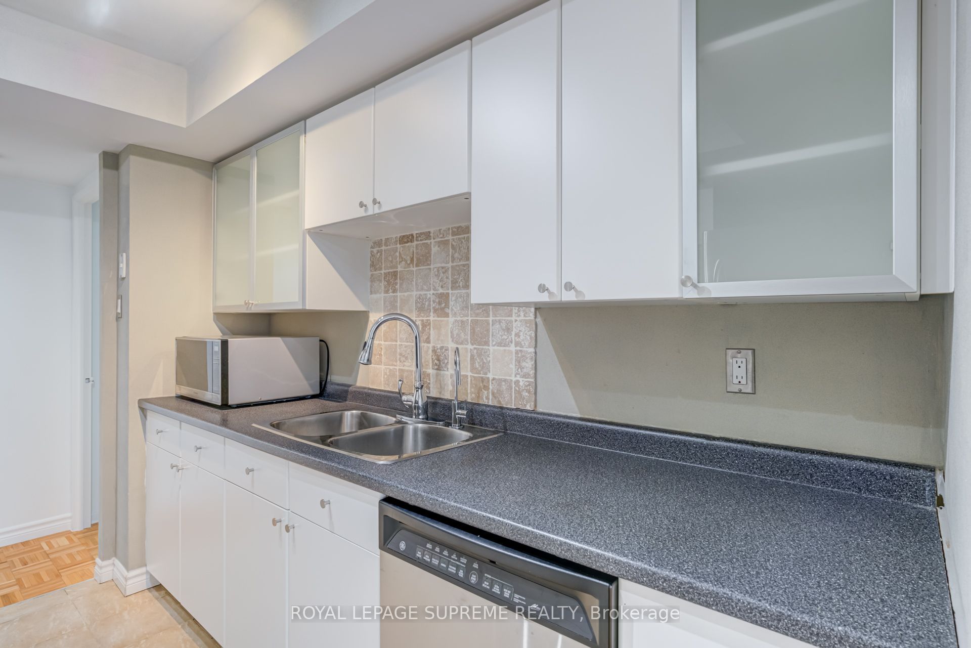 5 Kenneth Avenue 1804 Property Photo 19