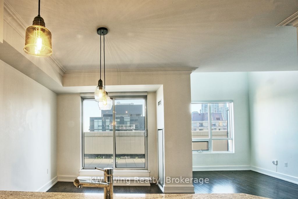650 Sheppard Avenue E Ph13 Property Photo 4