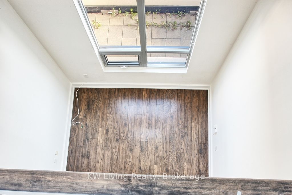 650 Sheppard Avenue E Ph13 Property Photo 9