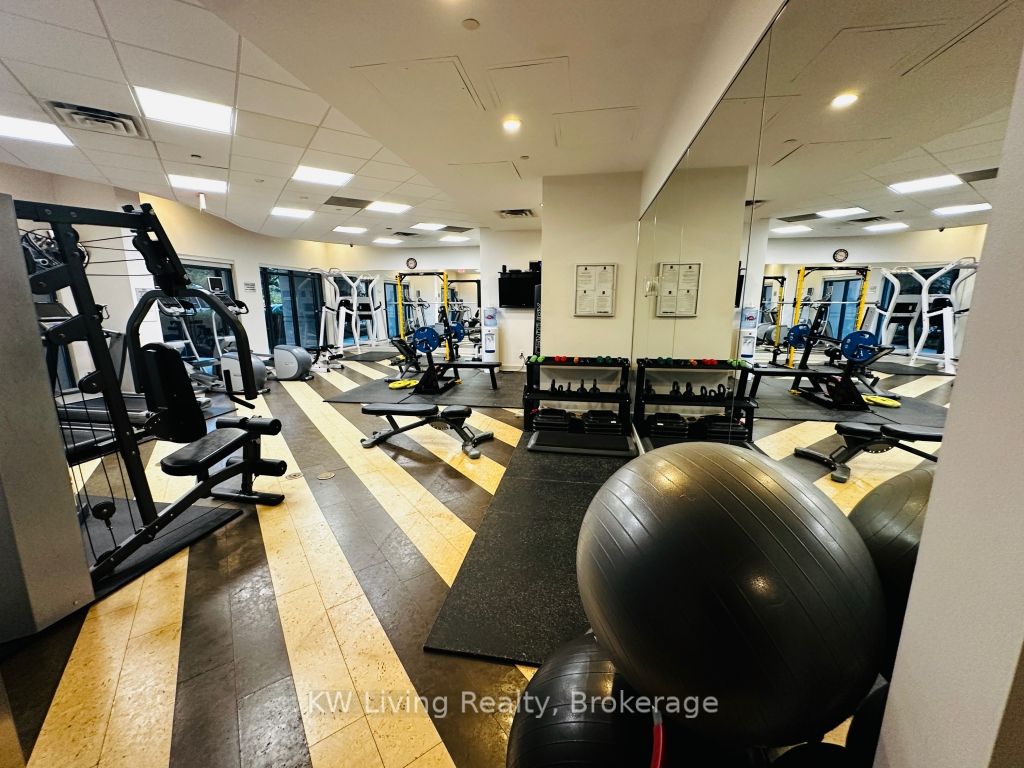 650 Sheppard Avenue E Ph13 Property Photo 16
