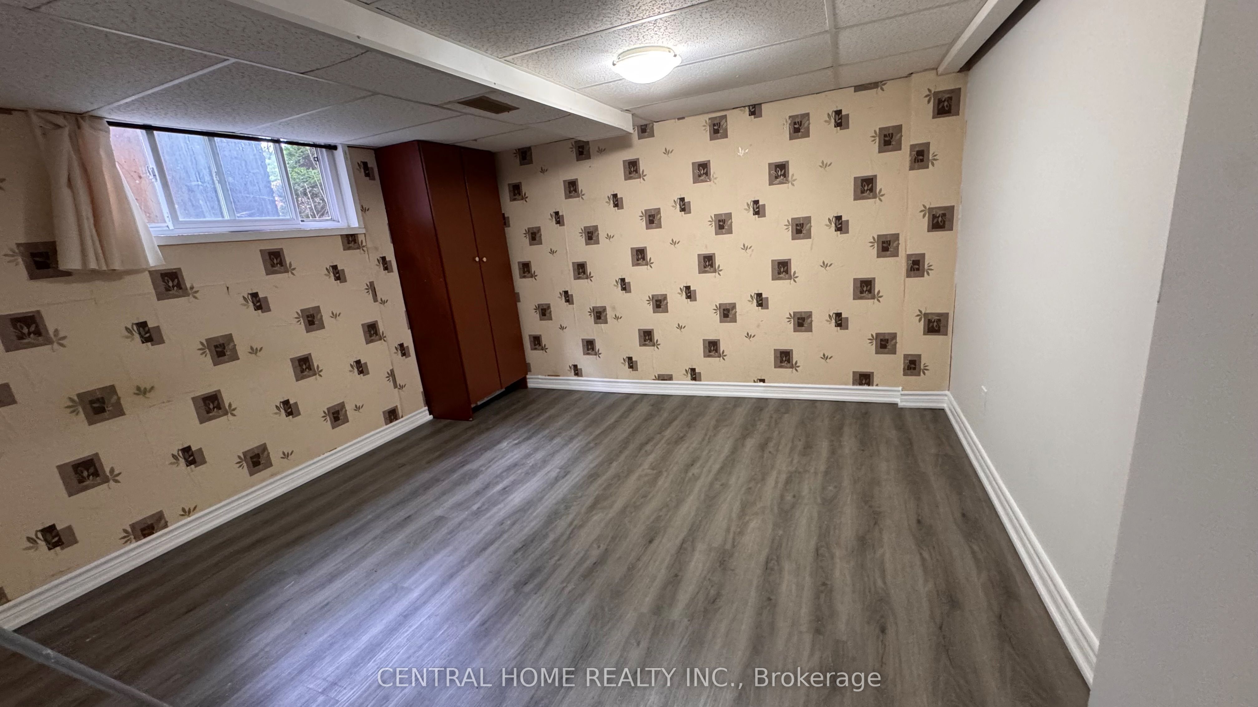100 Burbank Drive Basement Property Photo 8