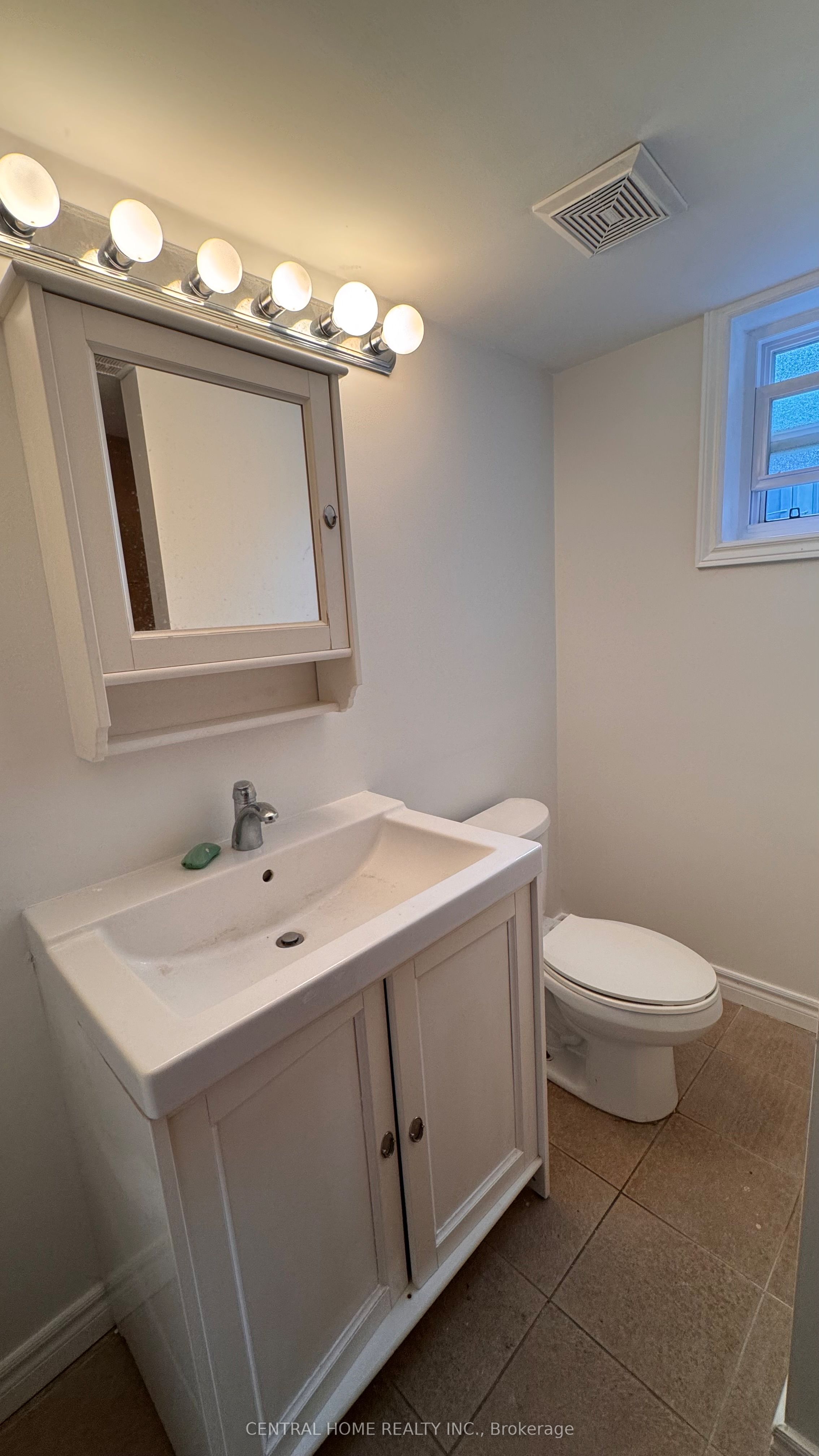 100 Burbank Drive Basement Property Photo 14