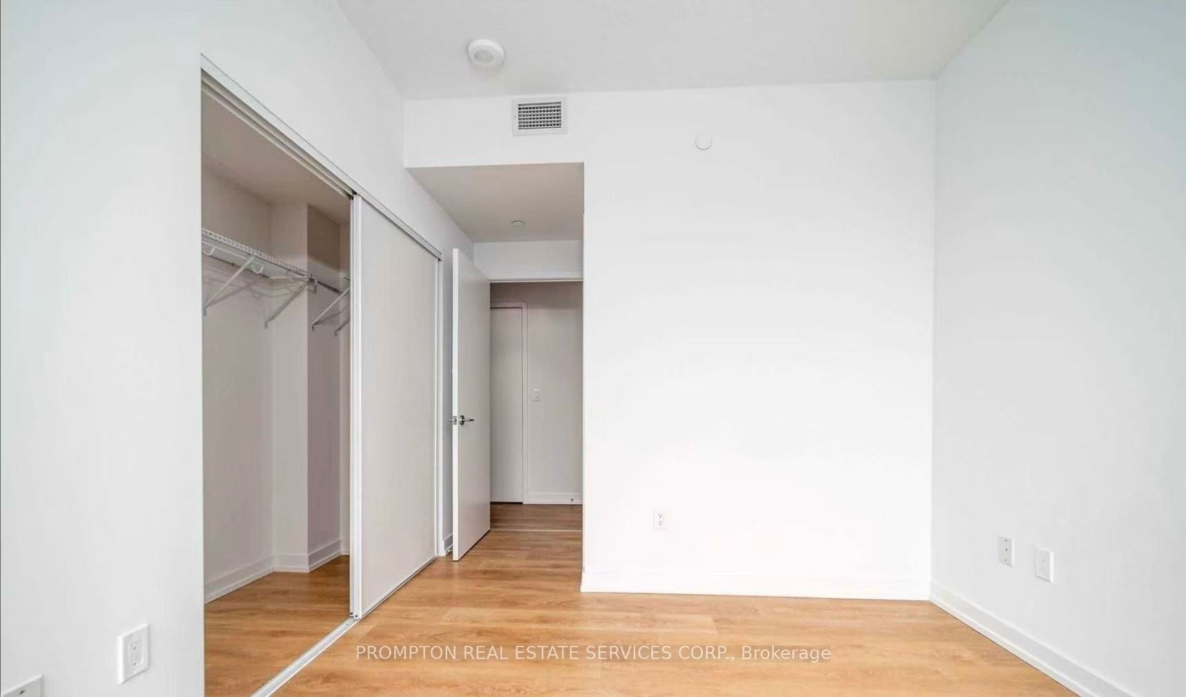 117 Mcmahon Drive 1503 Property Photo 3