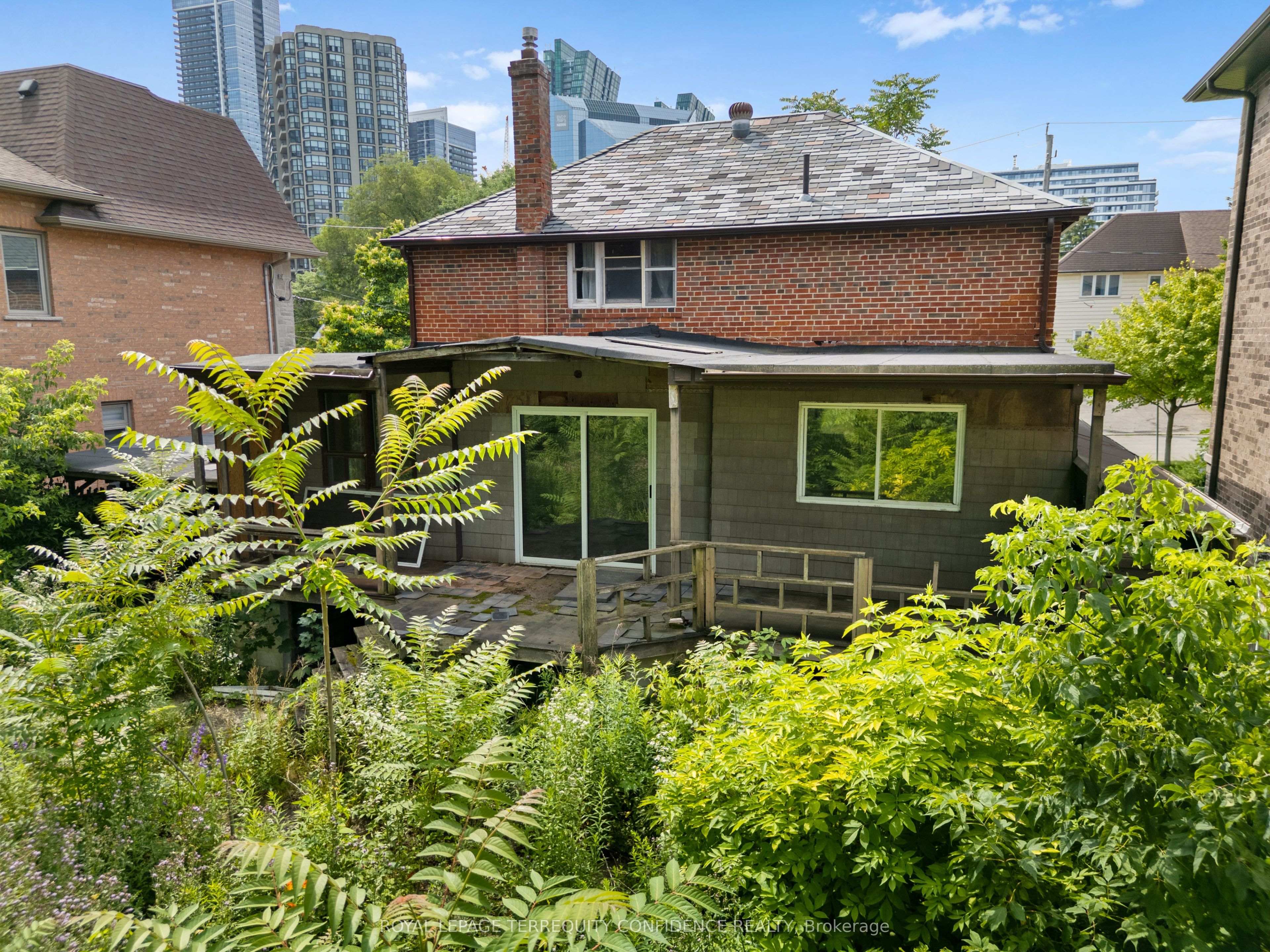 66 Burndale Avenue Property Photo 5