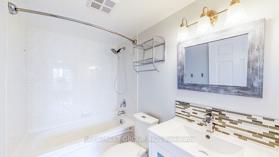 7 Lorraine Drive 1701 Property Photo 12