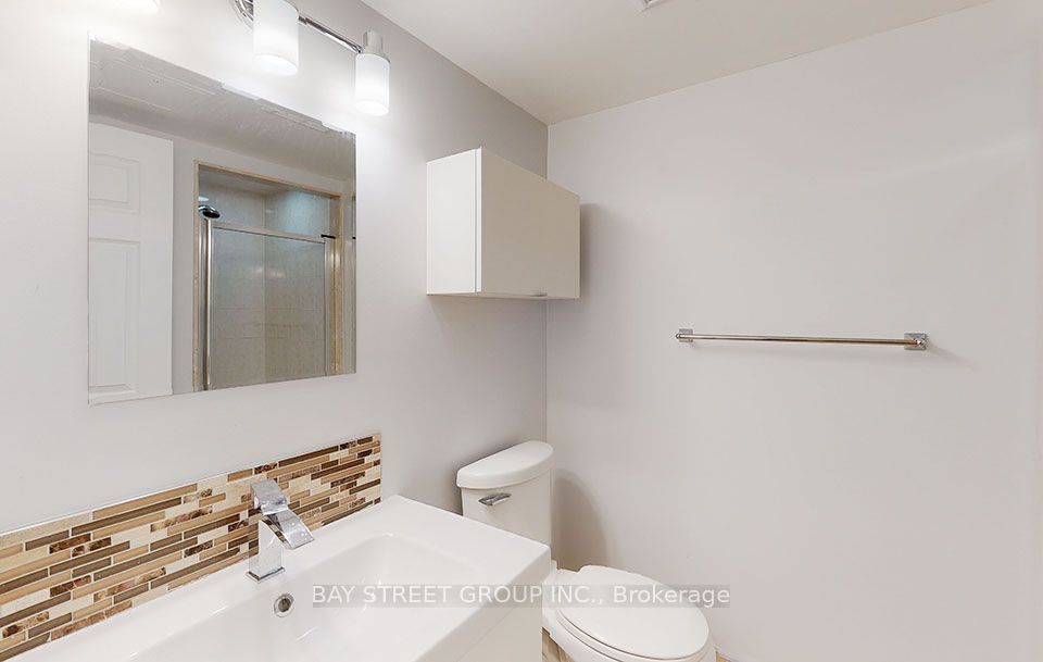 7 Lorraine Drive 1701 Property Photo 14