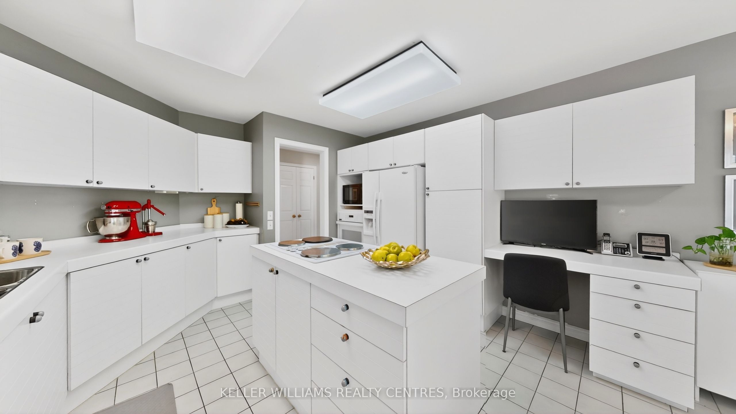 69 Gustav Crescent Property Photo 6