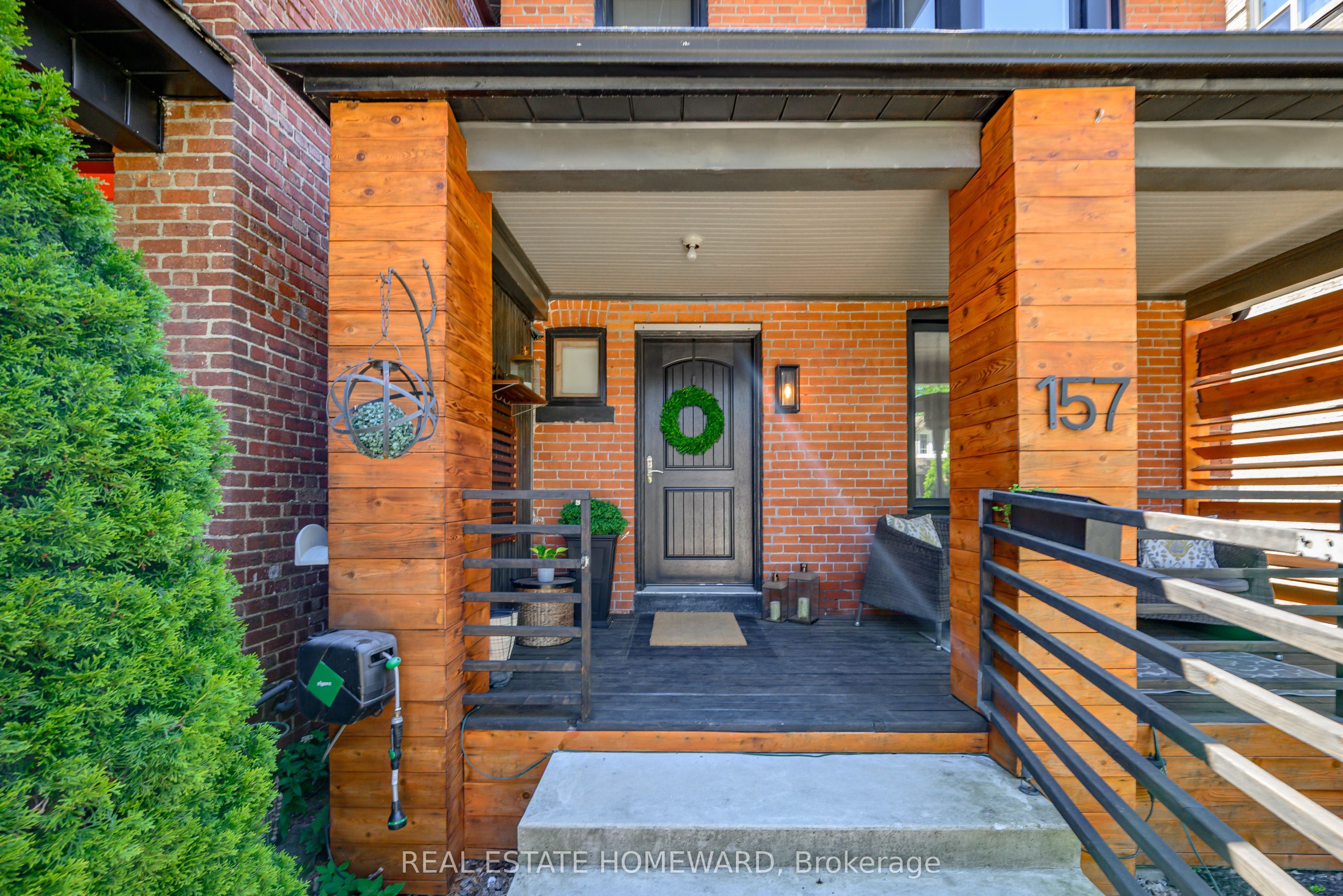 157 Ranleigh Avenue Property Photo 2