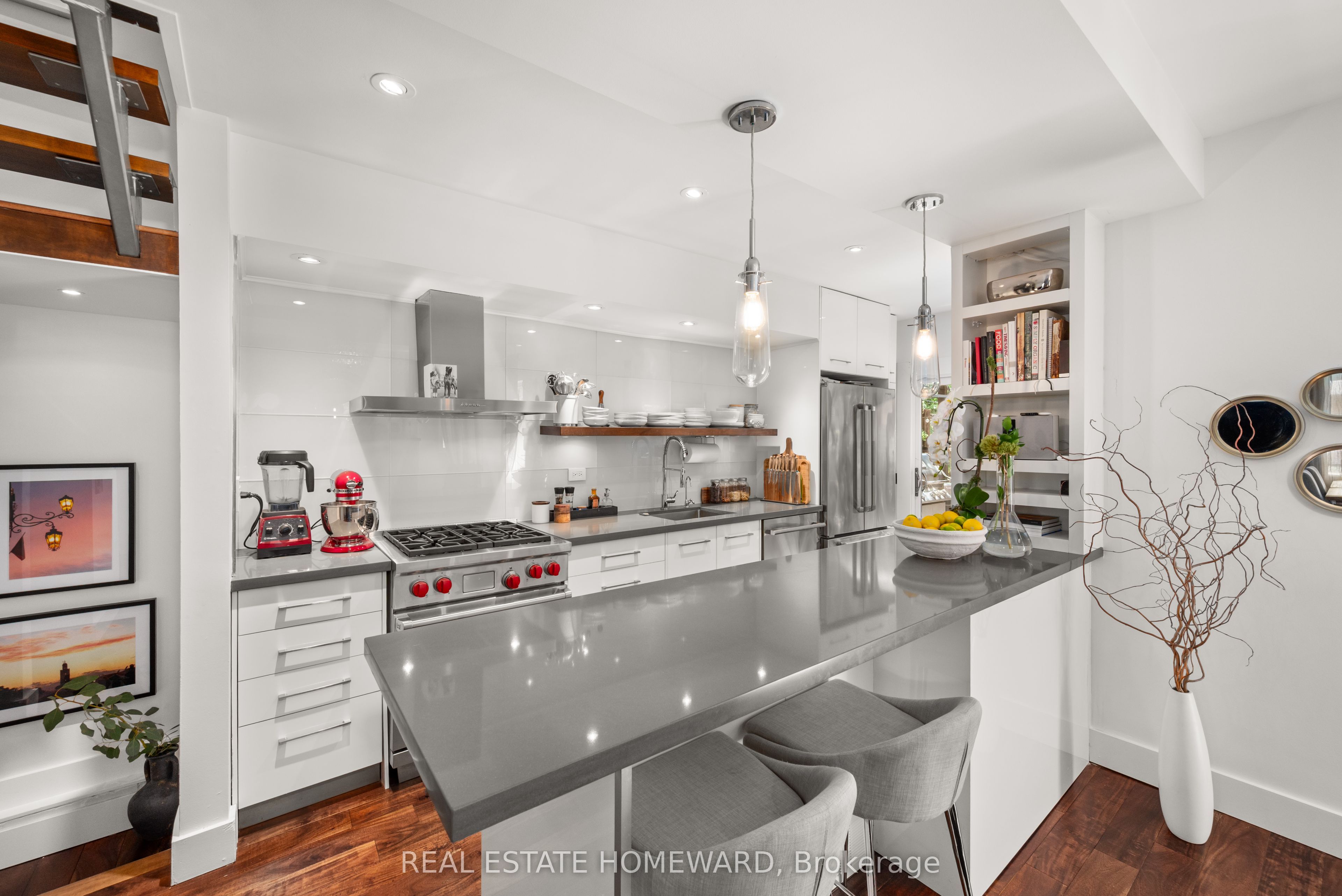 157 Ranleigh Avenue Property Photo 13