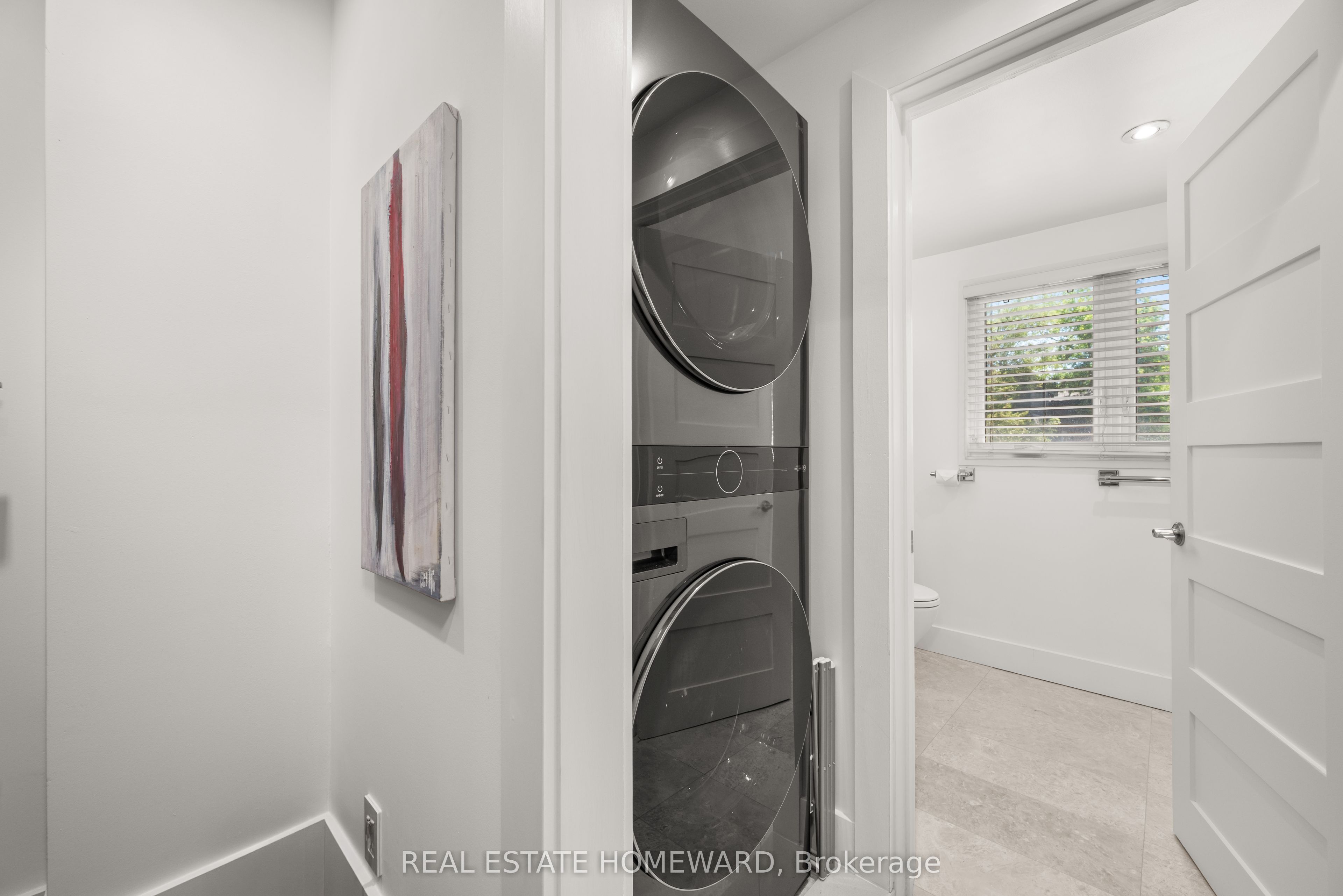 157 Ranleigh Avenue Property Photo 25