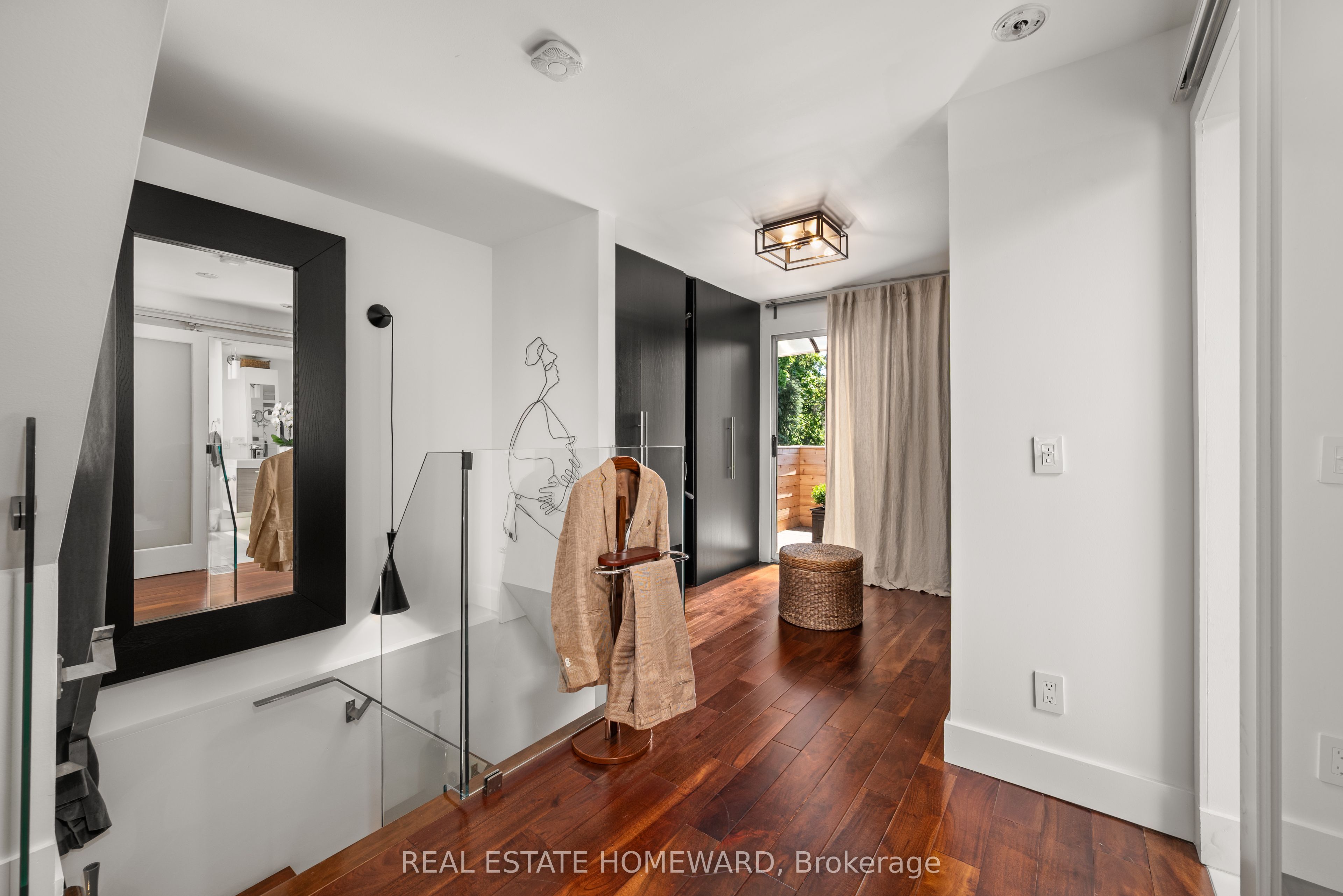 157 Ranleigh Avenue Property Photo 33