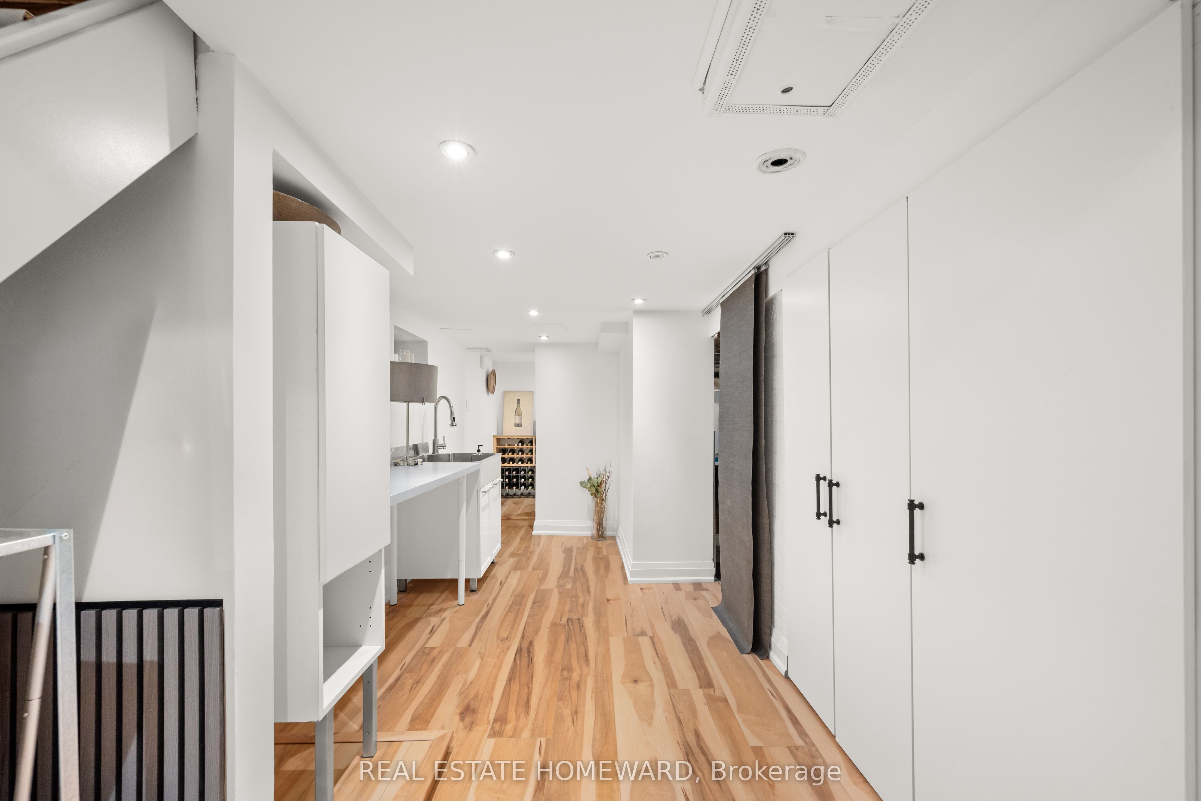 157 Ranleigh Avenue Property Photo 39