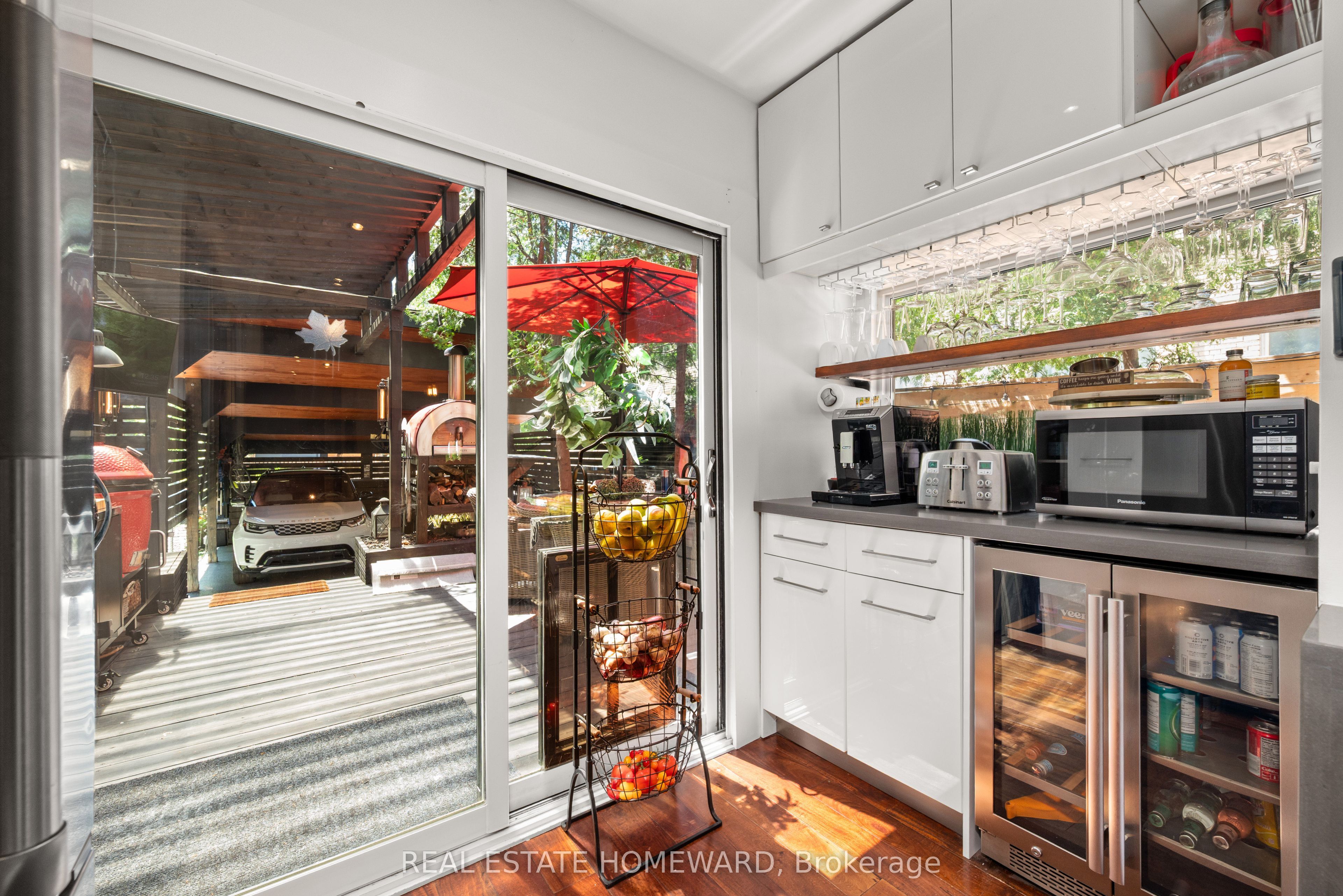 157 Ranleigh Avenue Property Photo 41