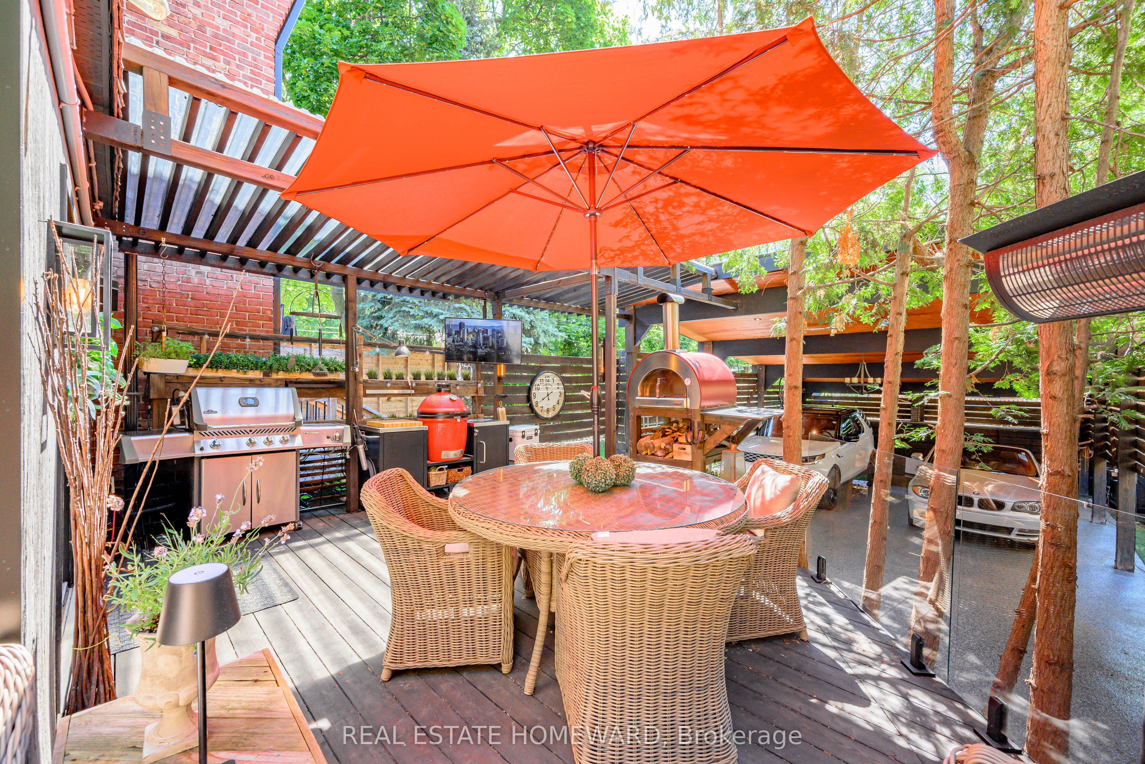 157 Ranleigh Avenue Property Photo 44