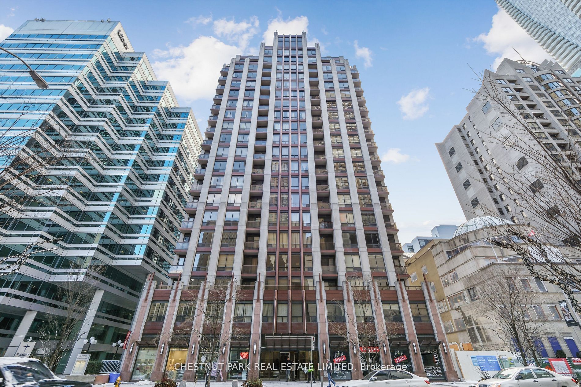 85 Bloor Street E 1014 Property Photo 1