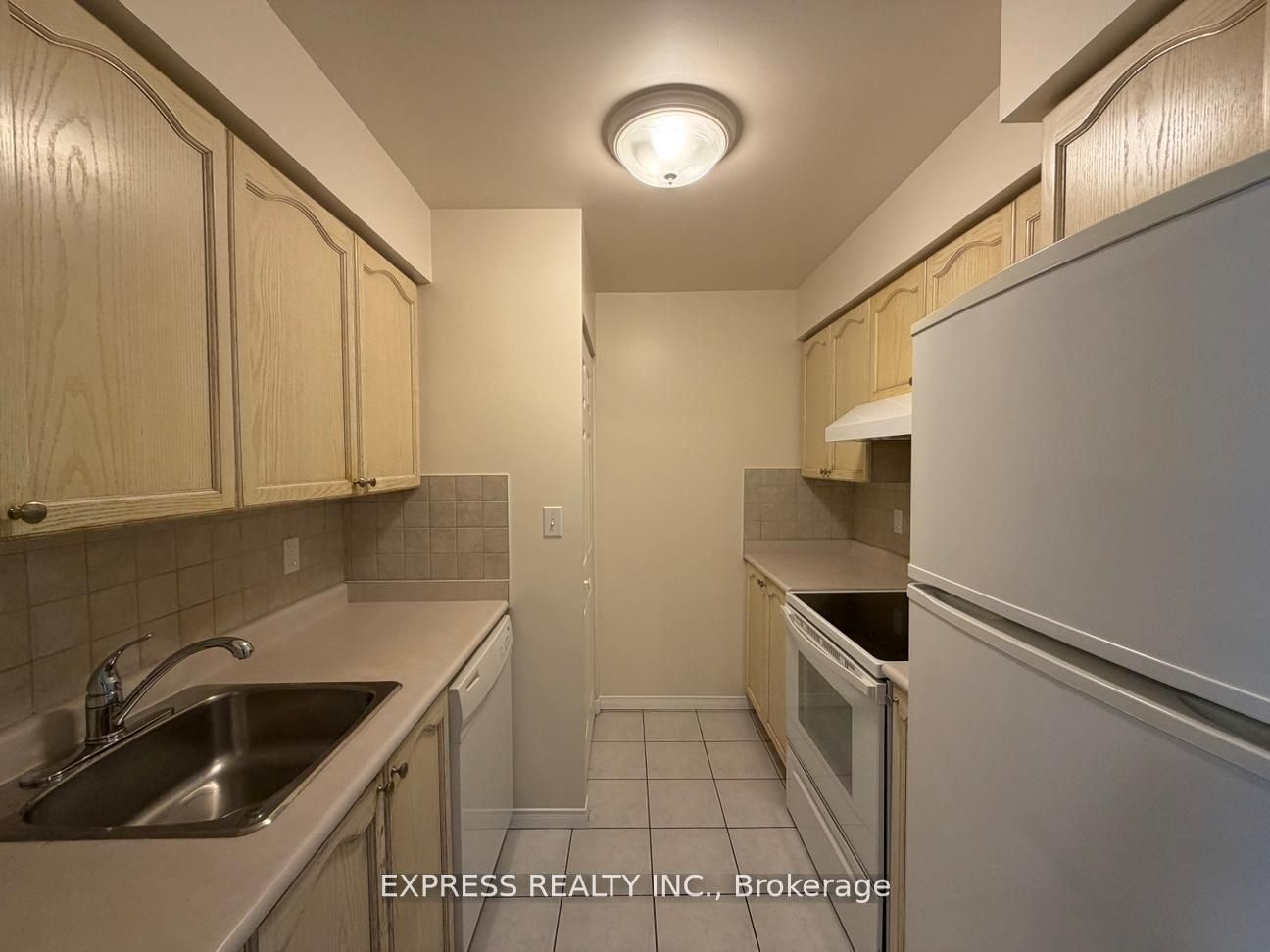 1 Pemberton Avenue 1009 Property Photo 7