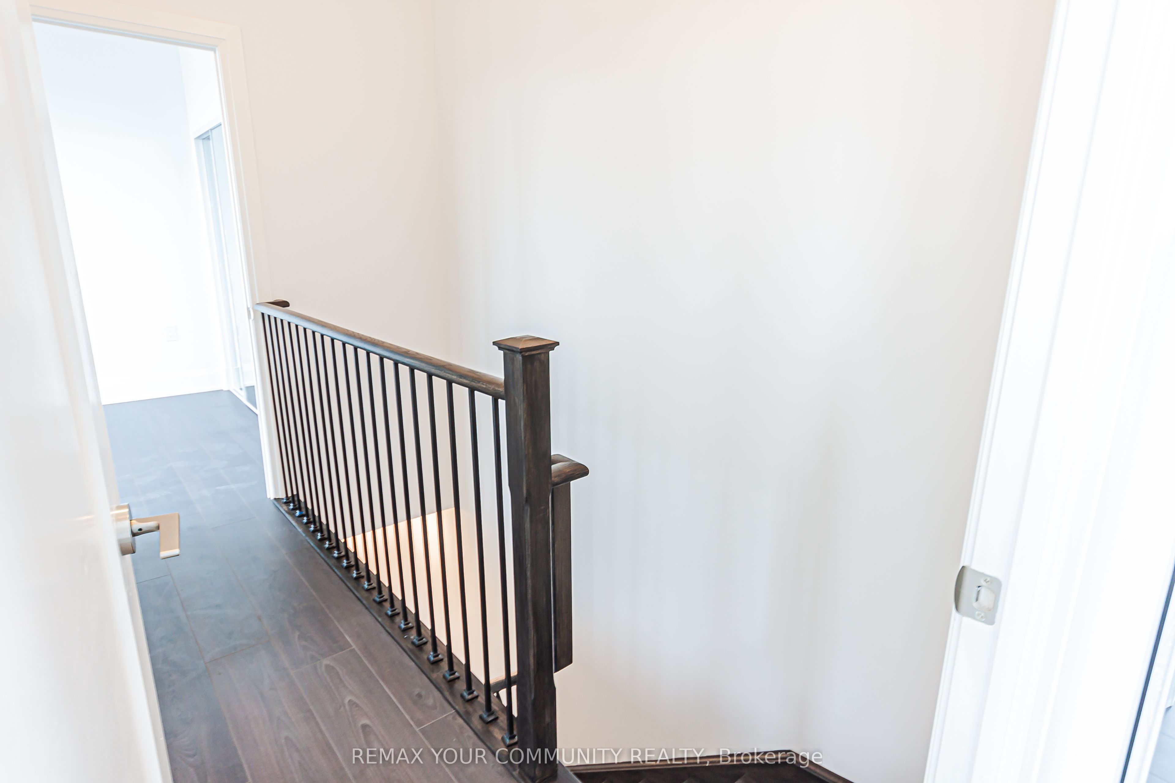 700 Sheppard Avenue W 905 Property Photo 4