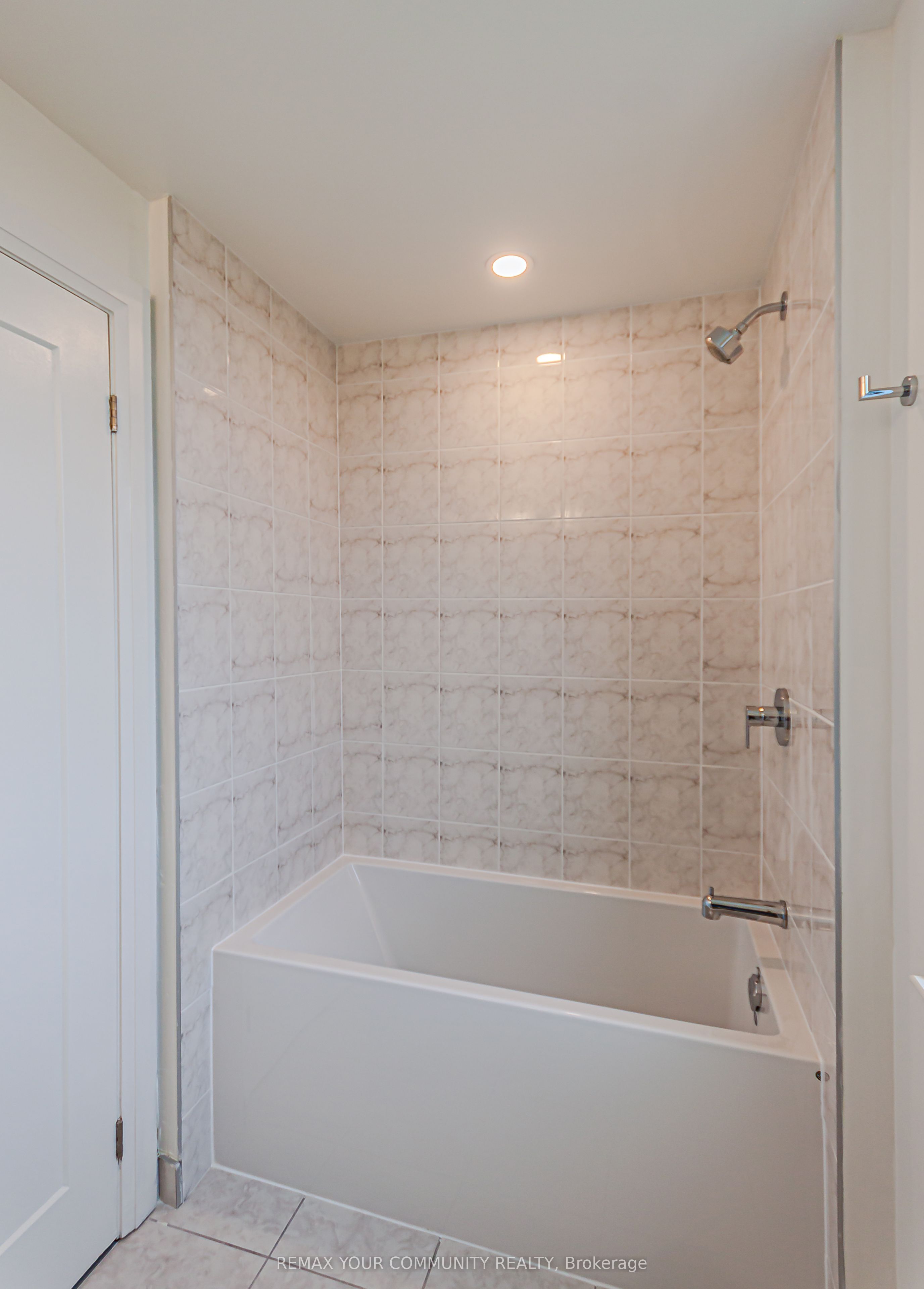 700 Sheppard Avenue W 905 Property Photo 16