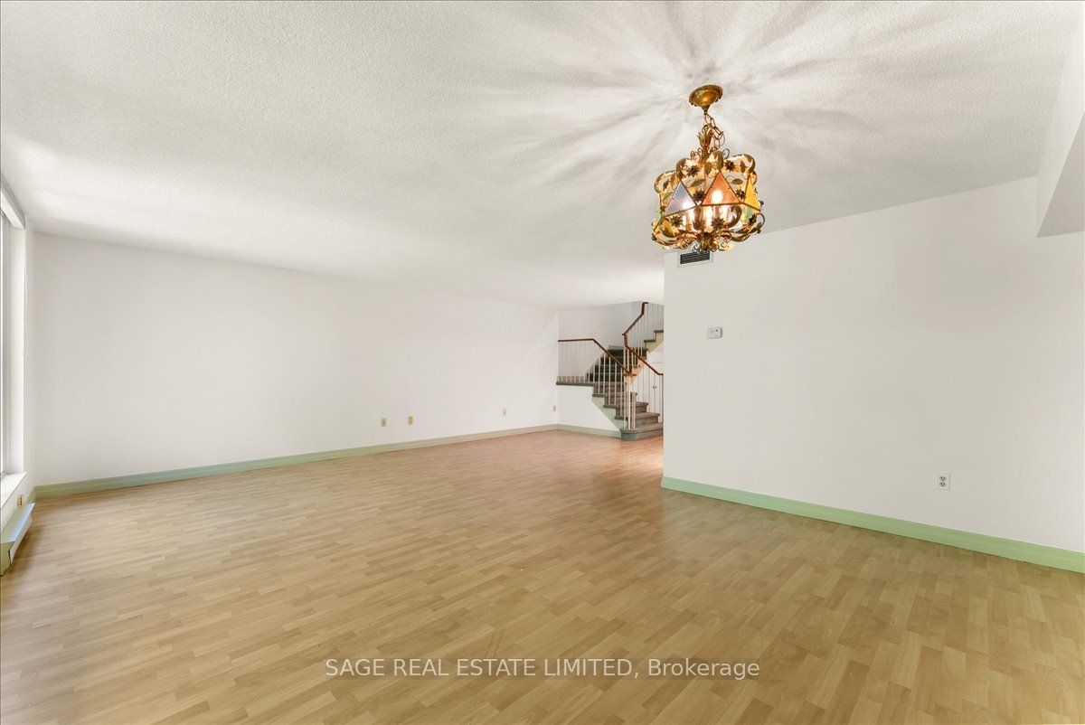 360 Bloor Street E 209 Property Photo 7