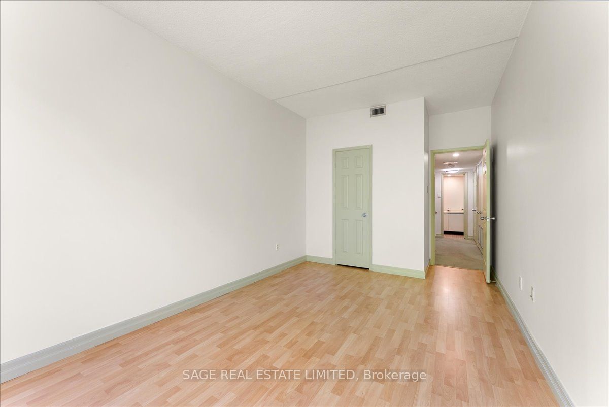 360 Bloor Street E 209 Property Photo 25