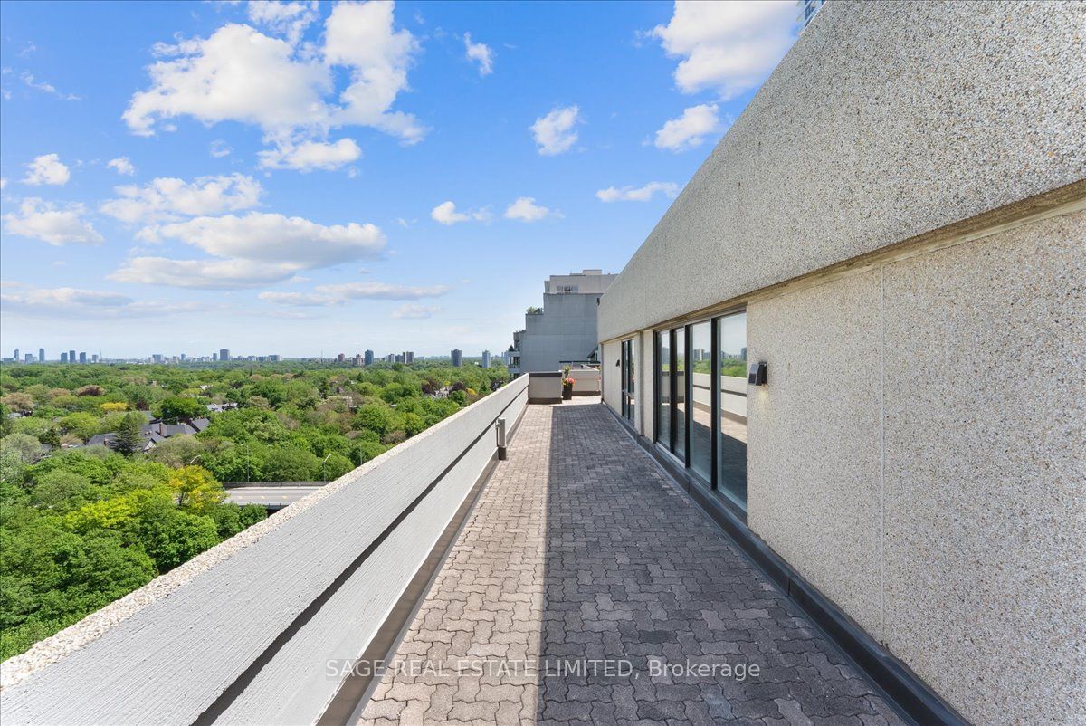 360 Bloor Street E 209 Property Photo 29