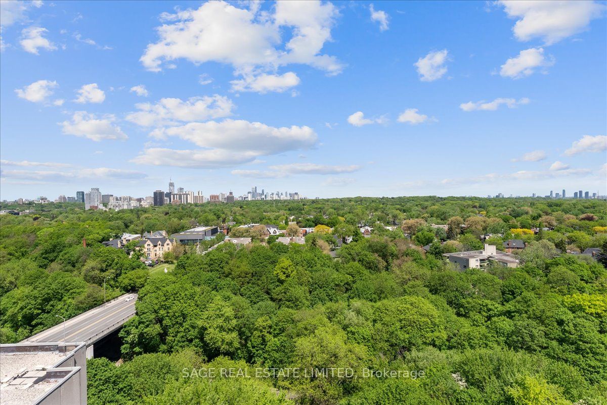 360 Bloor Street E 209 Property Photo 33