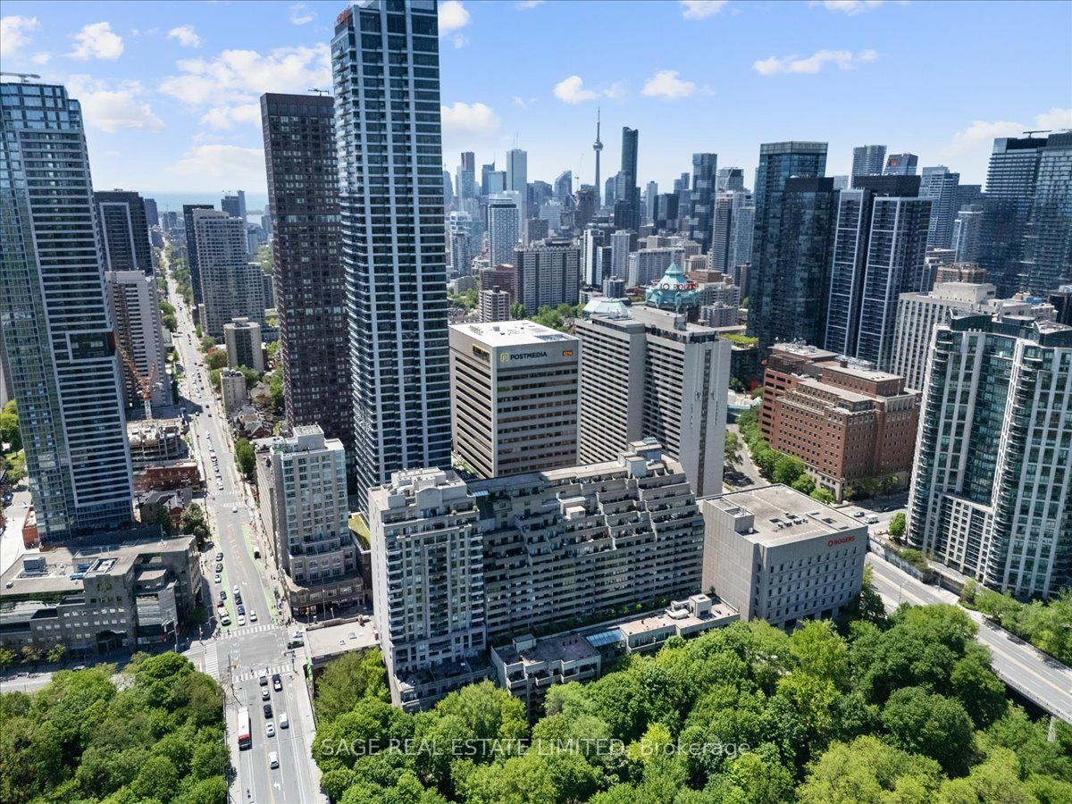 360 Bloor Street E 209 Property Photo 43