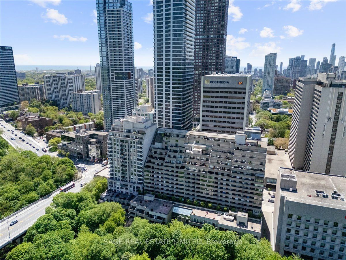 360 Bloor Street E 209 Property Photo 46