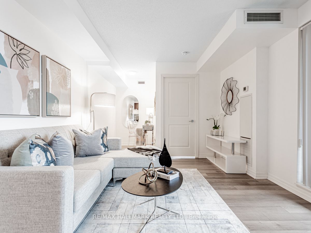 2015 Sheppard Avenue E 1905 Property Photo 4