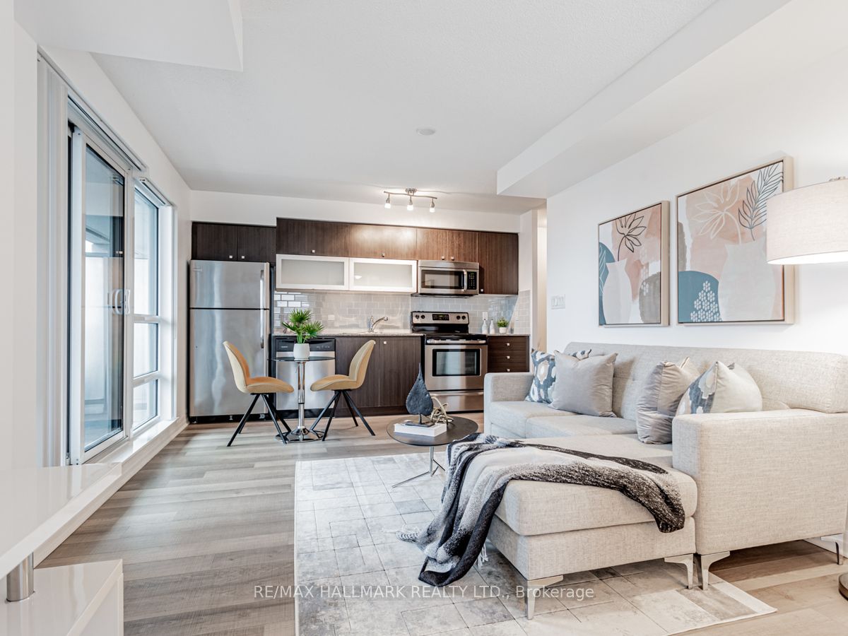 2015 Sheppard Avenue E 1905 Property Photo 6