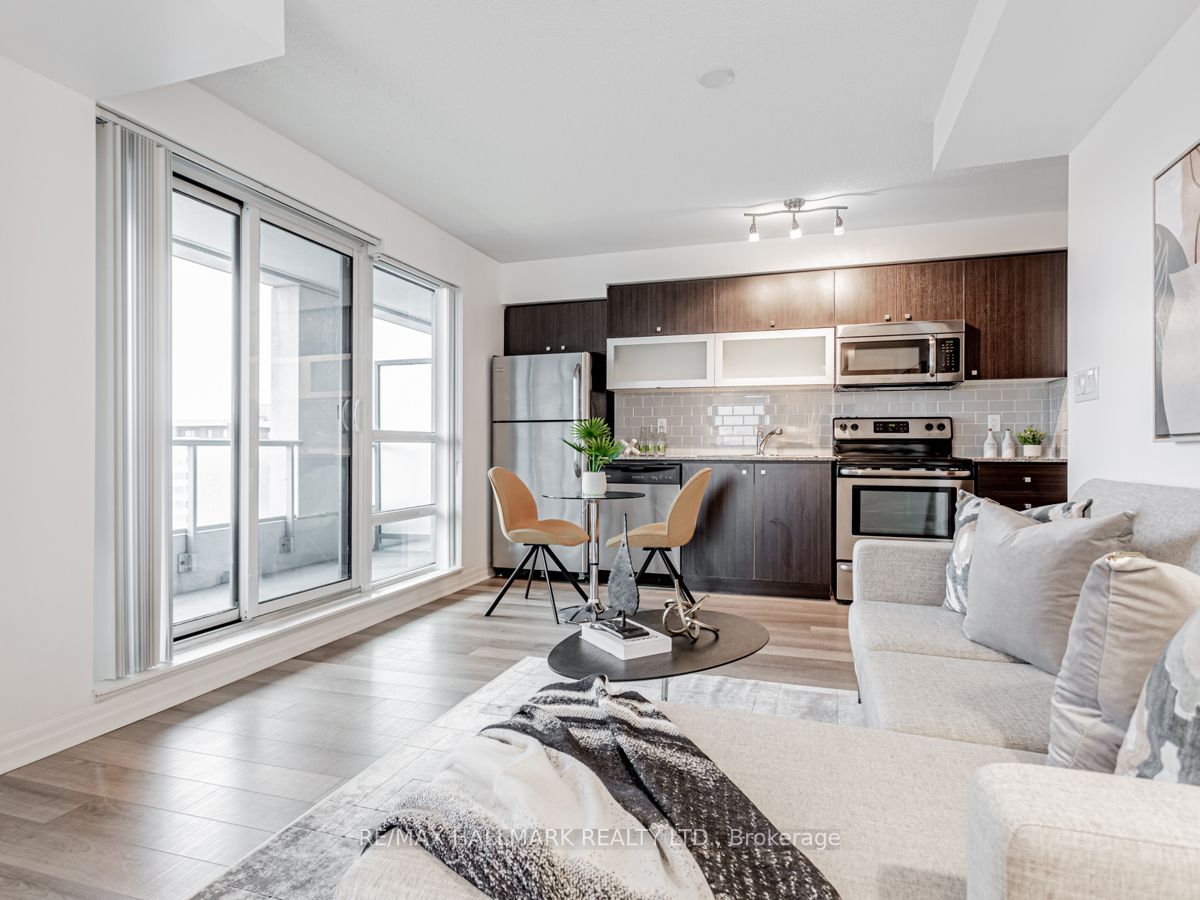 2015 Sheppard Avenue E 1905 Property Photo 8
