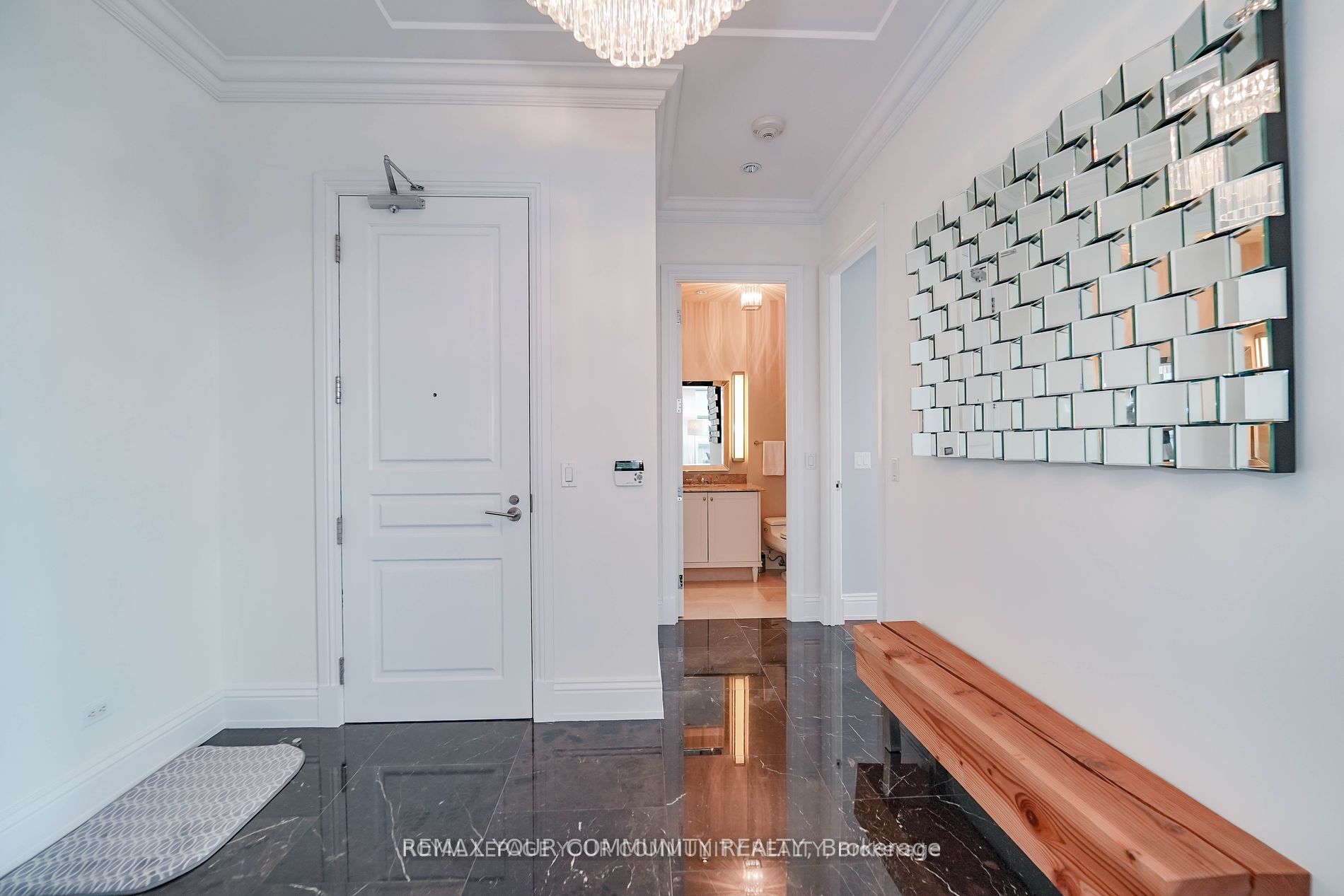 183 Wellington Street W 3903 Property Photo 3