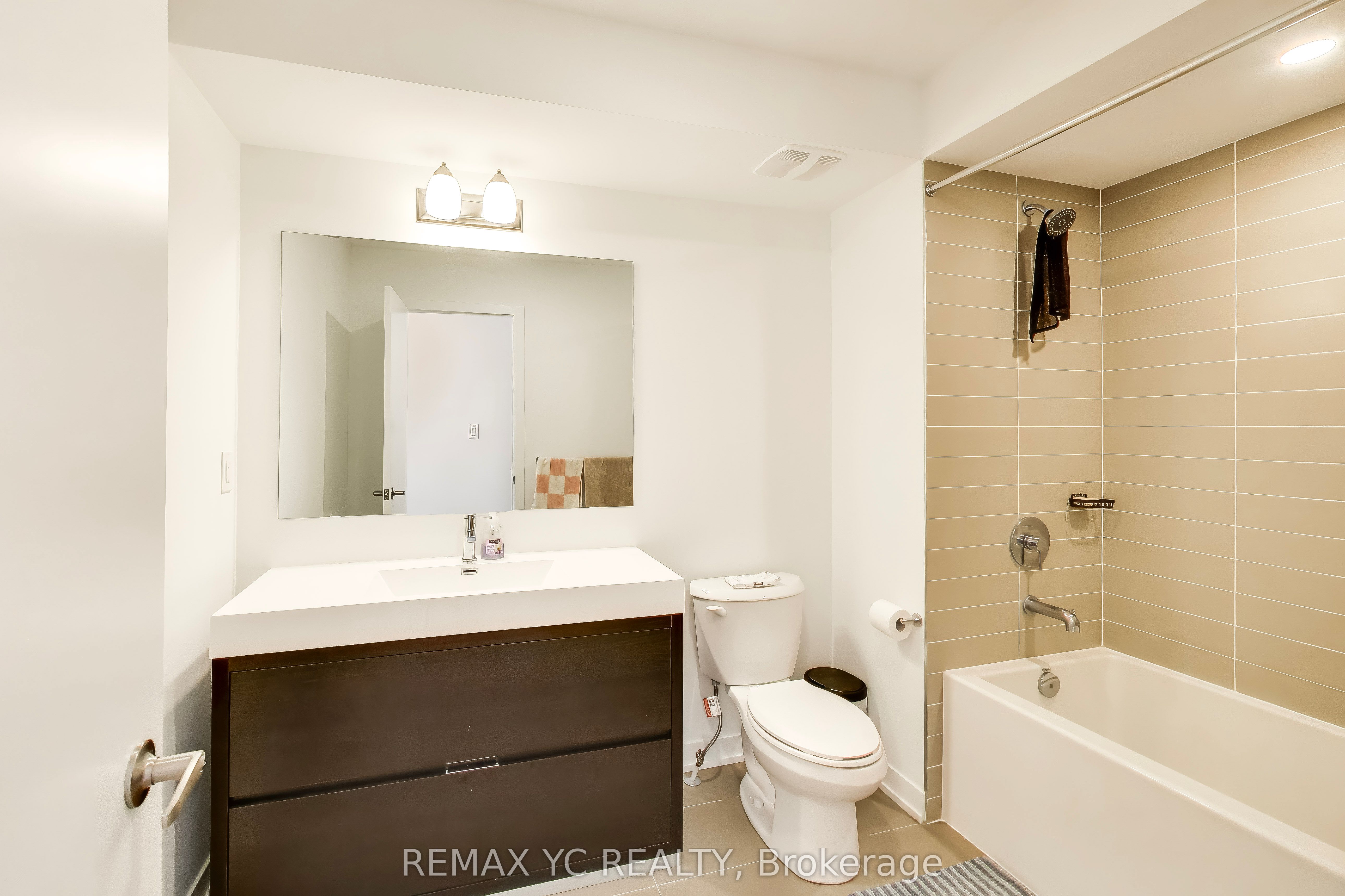 18 Deep Roots Terrace Property Photo 24