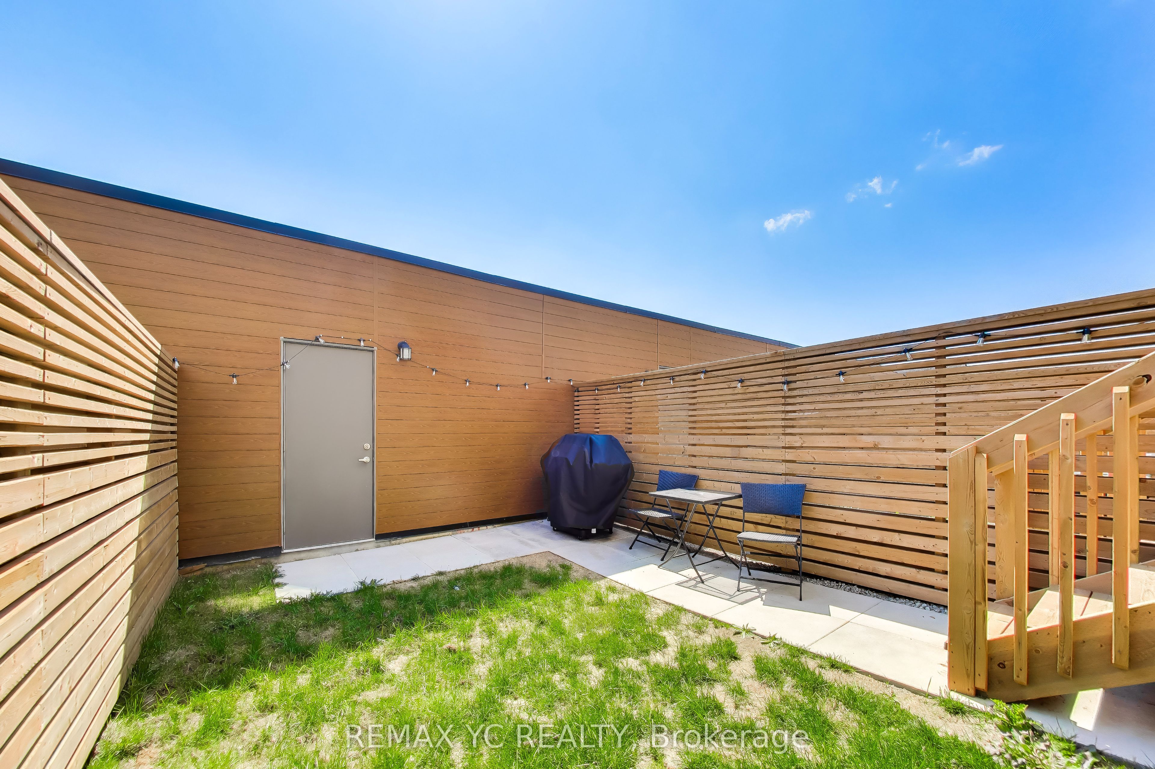 18 Deep Roots Terrace Property Photo 31