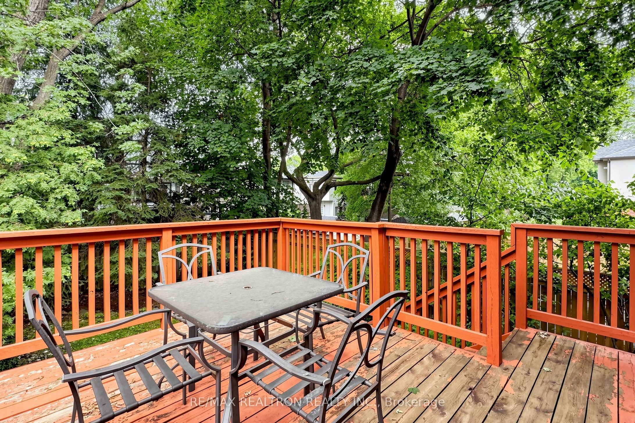 352 Deloraine Avenue Property Photo 44