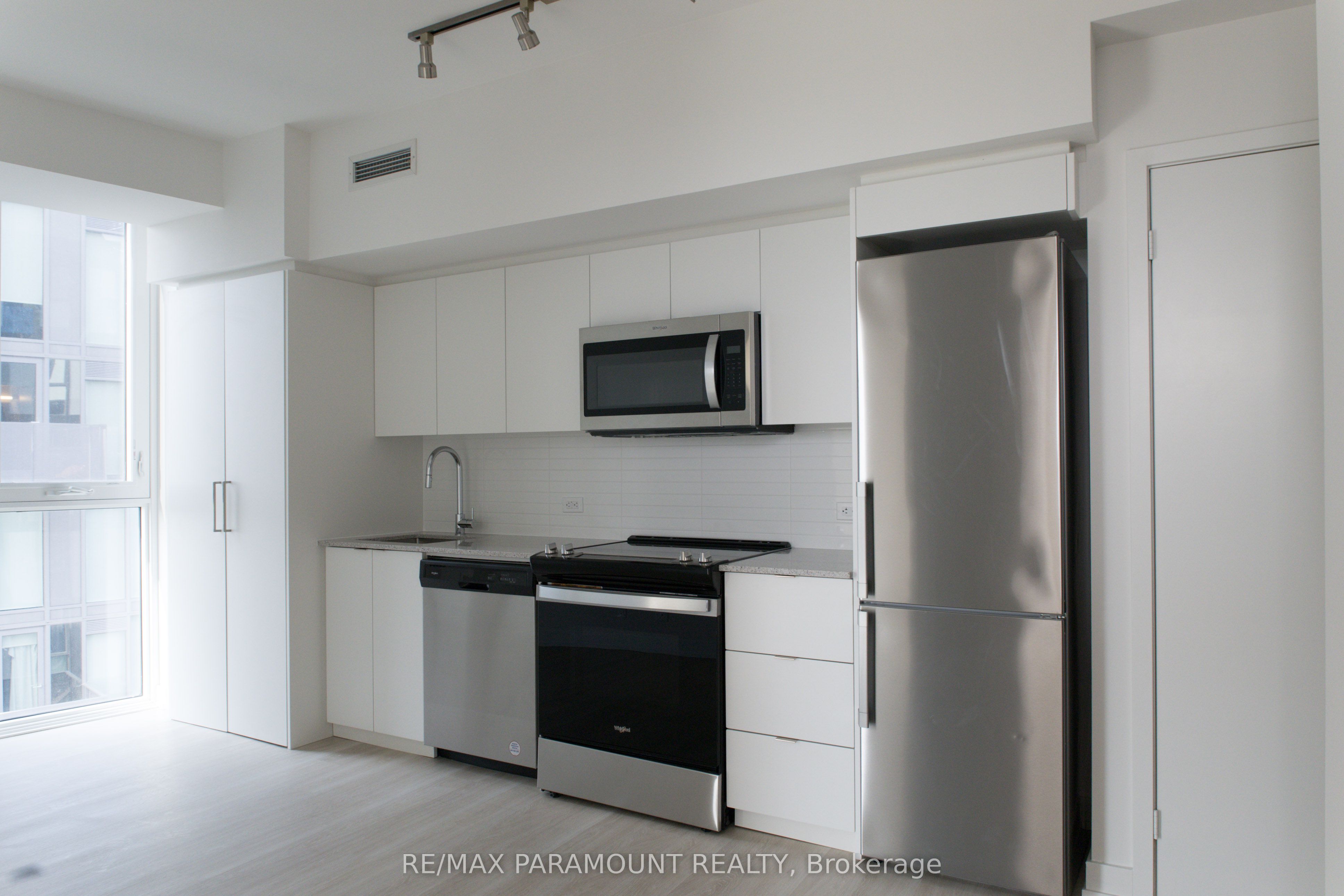 30 Tretti Way 1111 Property Photo 1