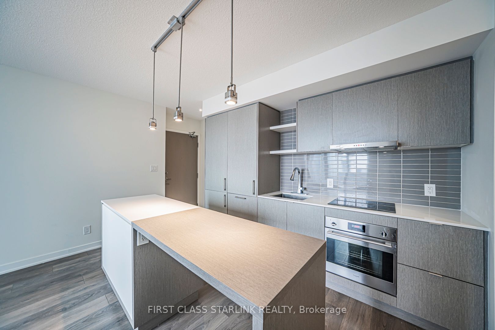 100 Harbour Street 2801 Property Photo 16