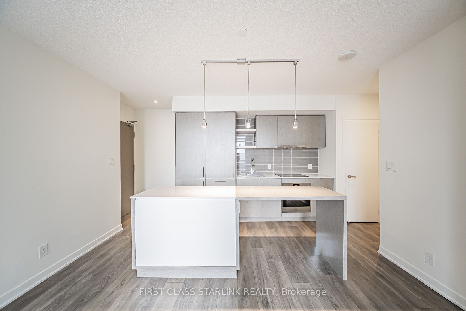 100 Harbour Street 2801 Property Photo 17