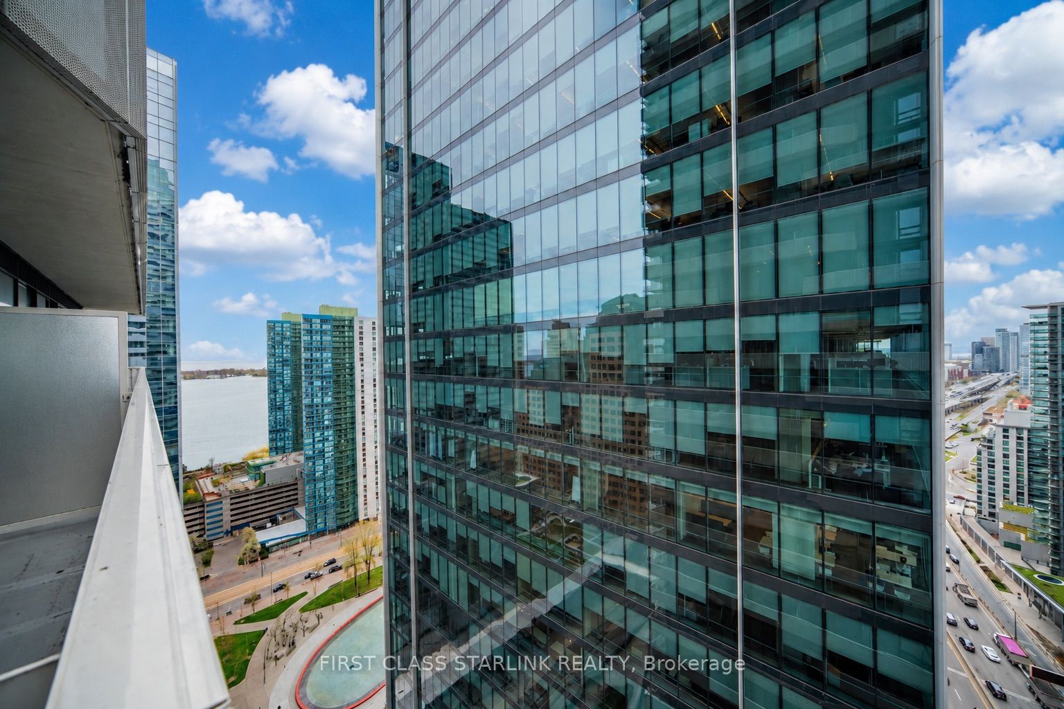 100 Harbour Street 2801 Property Photo 39