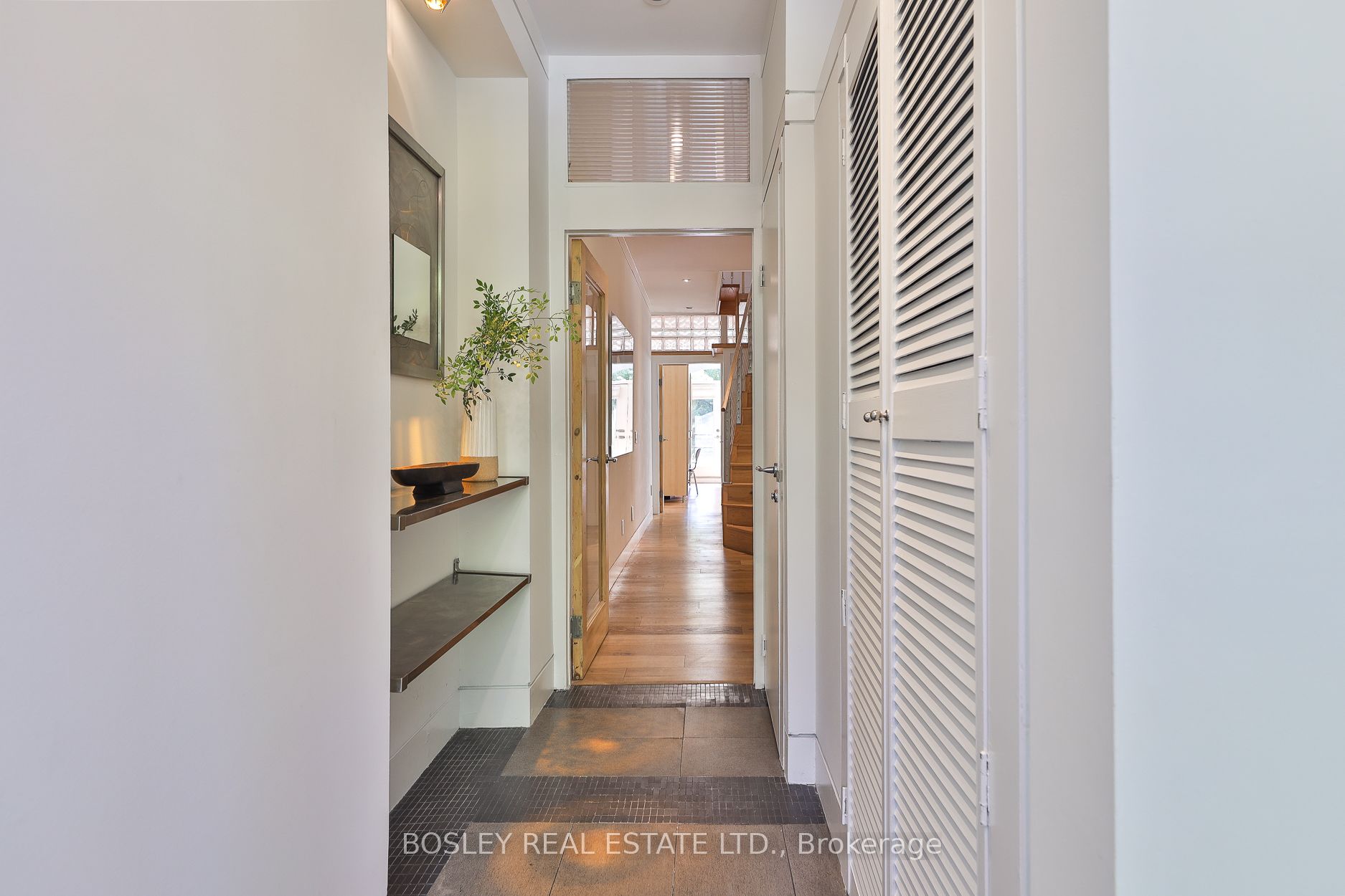 301 Keewatin Avenue Property Photo 3