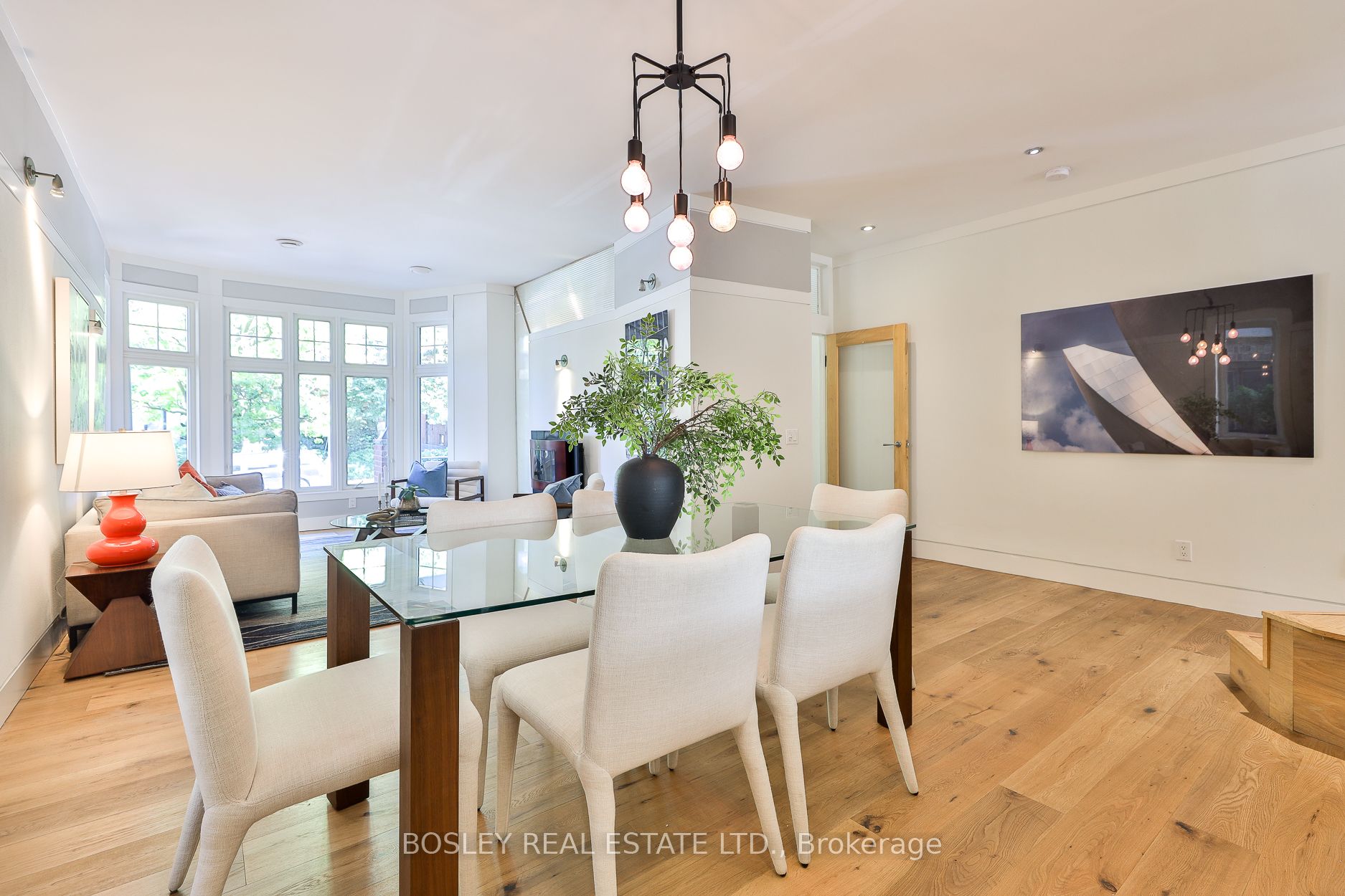 301 Keewatin Avenue Property Photo 9