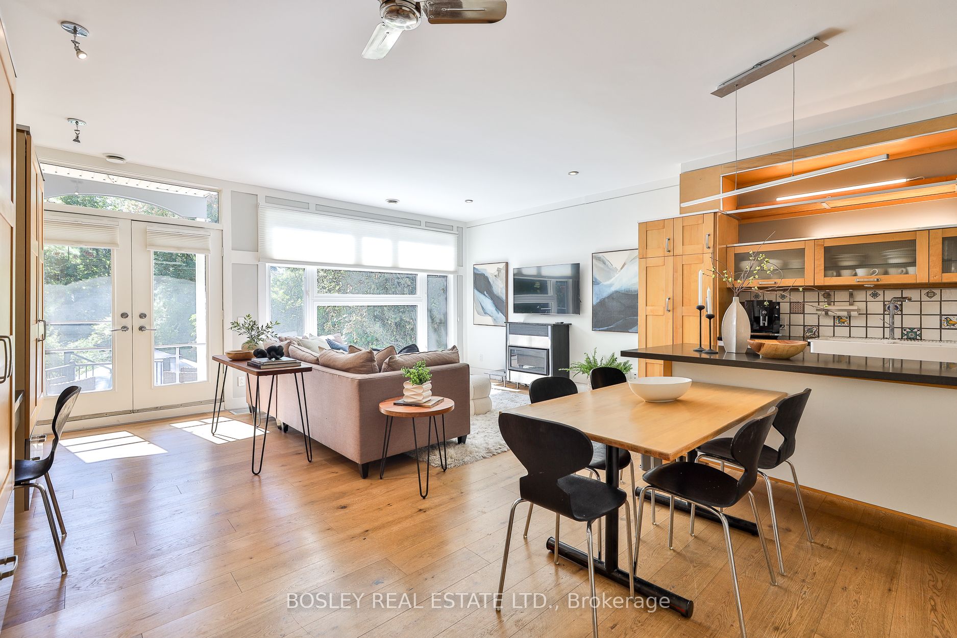 301 Keewatin Avenue Property Photo 12