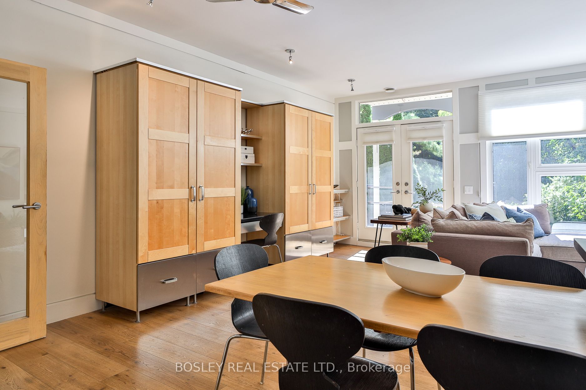 301 Keewatin Avenue Property Photo 13