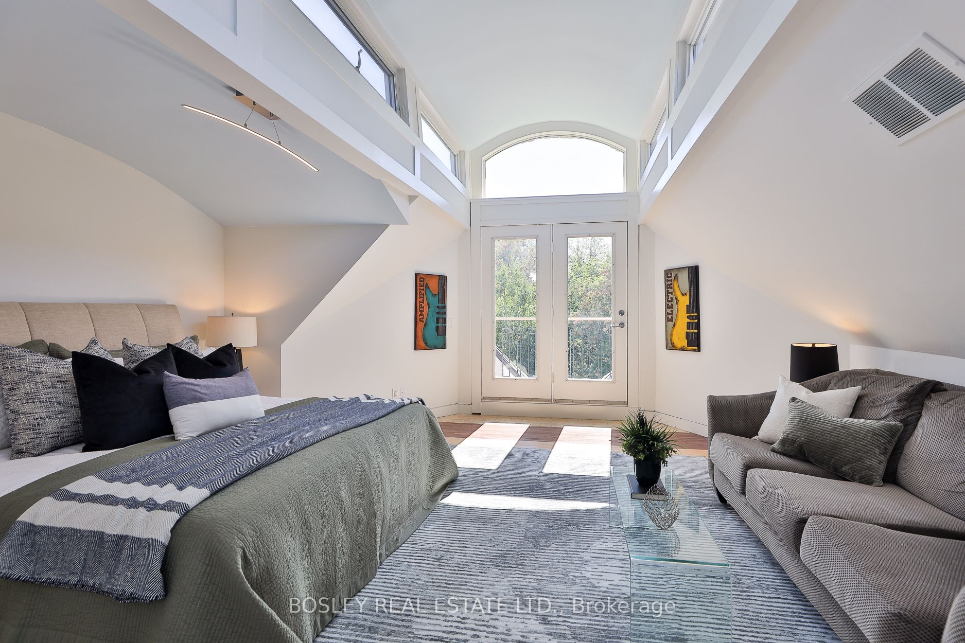 301 Keewatin Avenue Property Photo 33